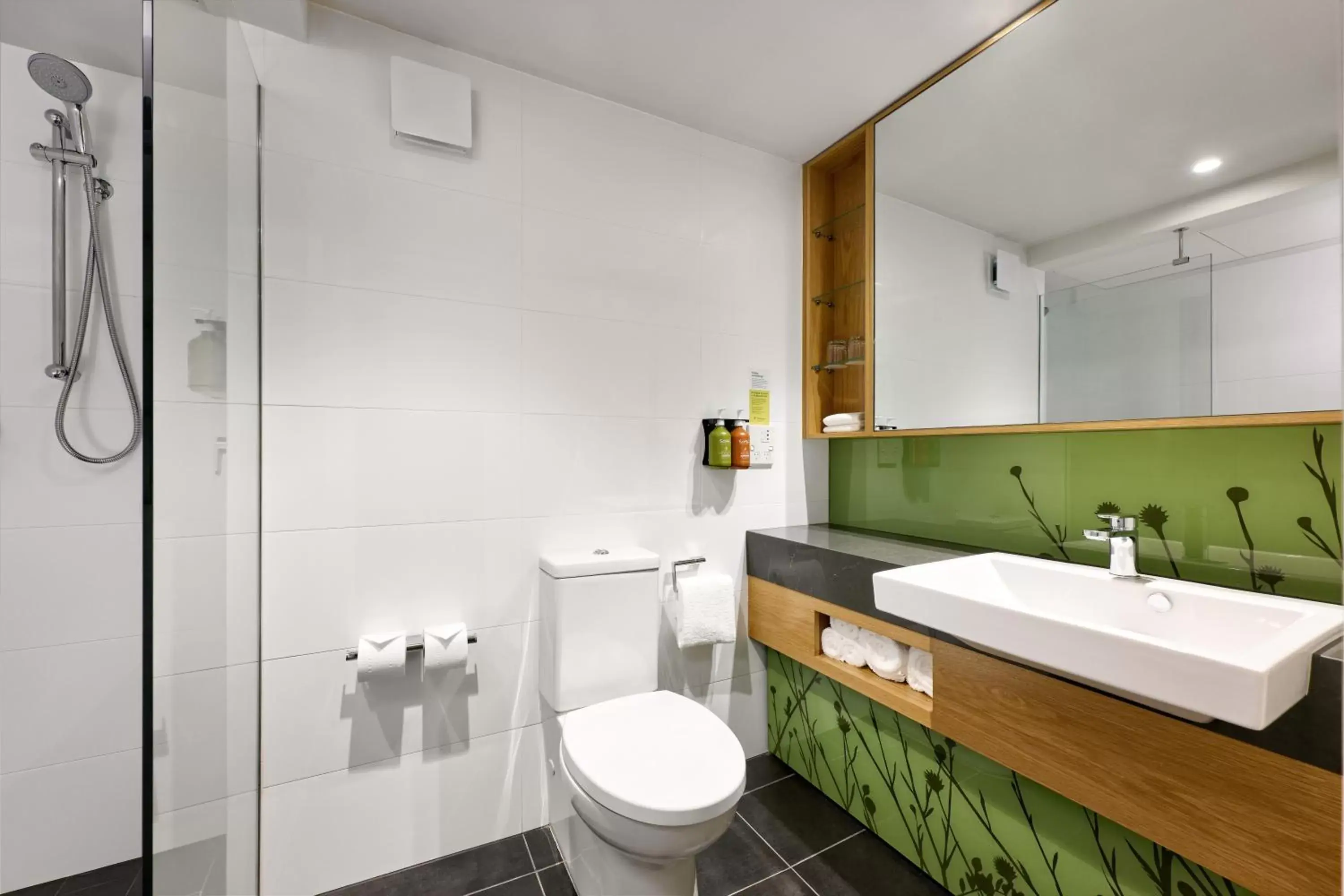 Bathroom in Holiday Inn Perth City Centre, an IHG Hotel