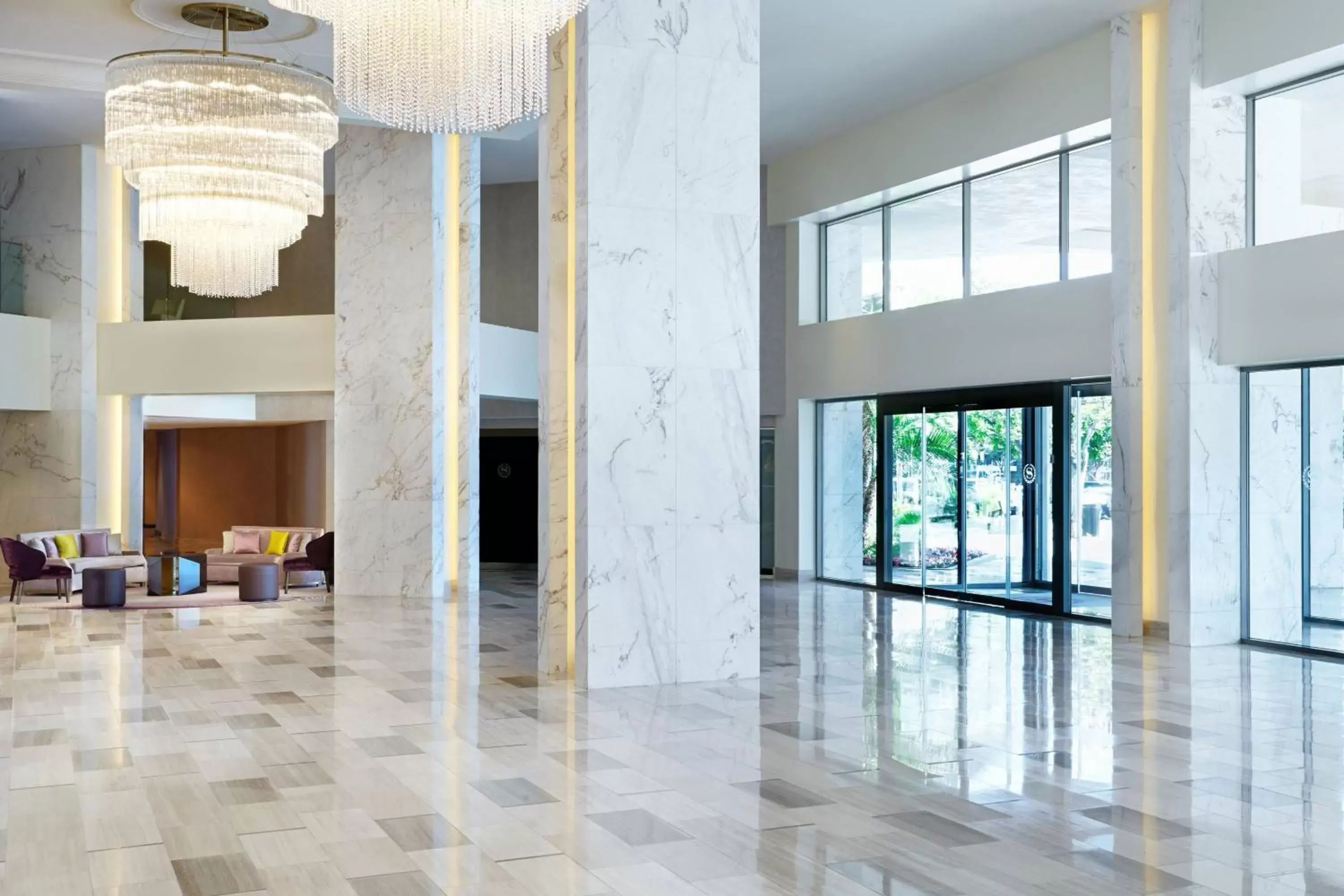 Lobby or reception in Sheraton Gateway Los Angeles Hotel