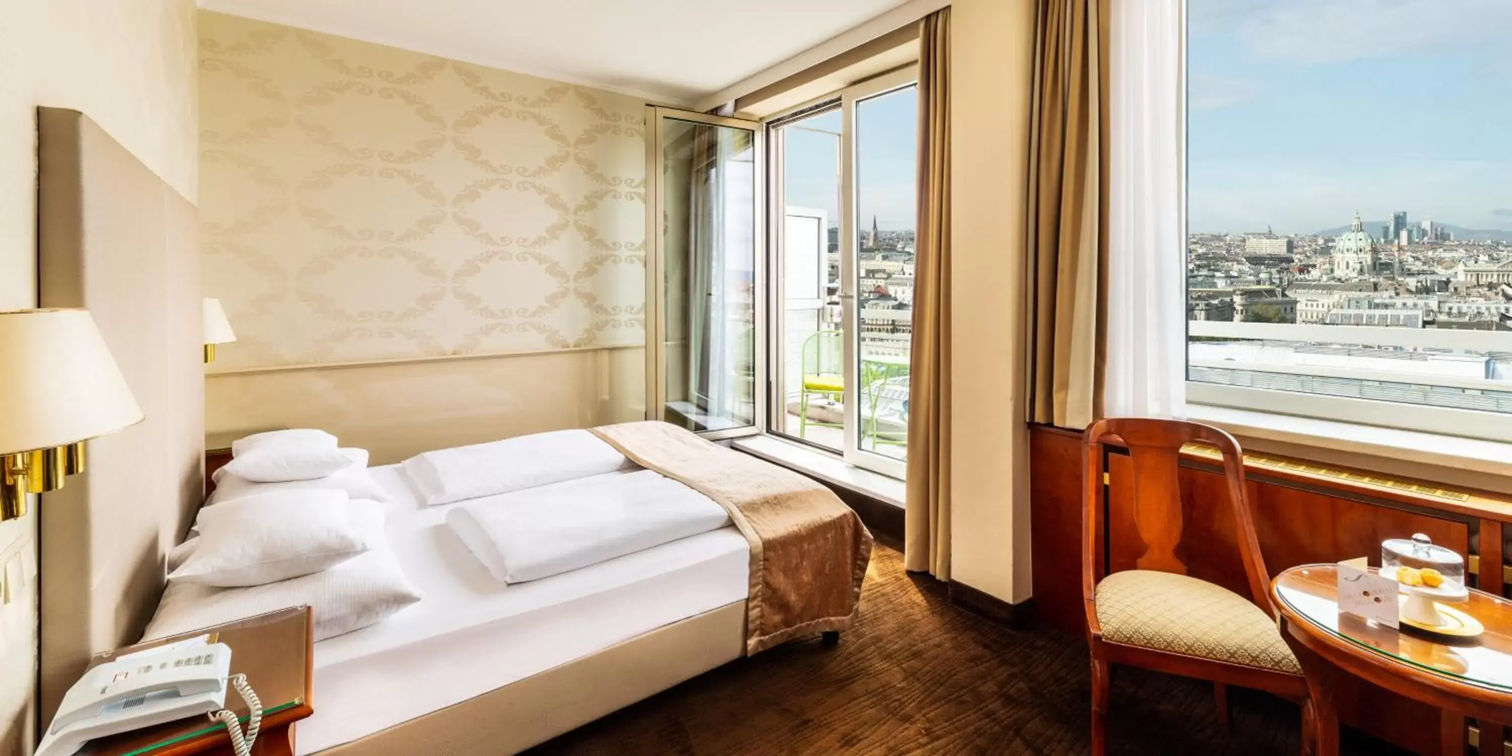 City view, Bed in Hotel Am Parkring City view, Bed in Hotel Am Parkring