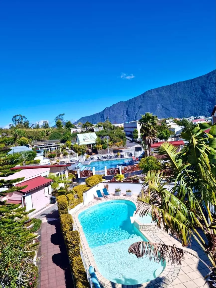 Pool view in Hotel Des Neiges