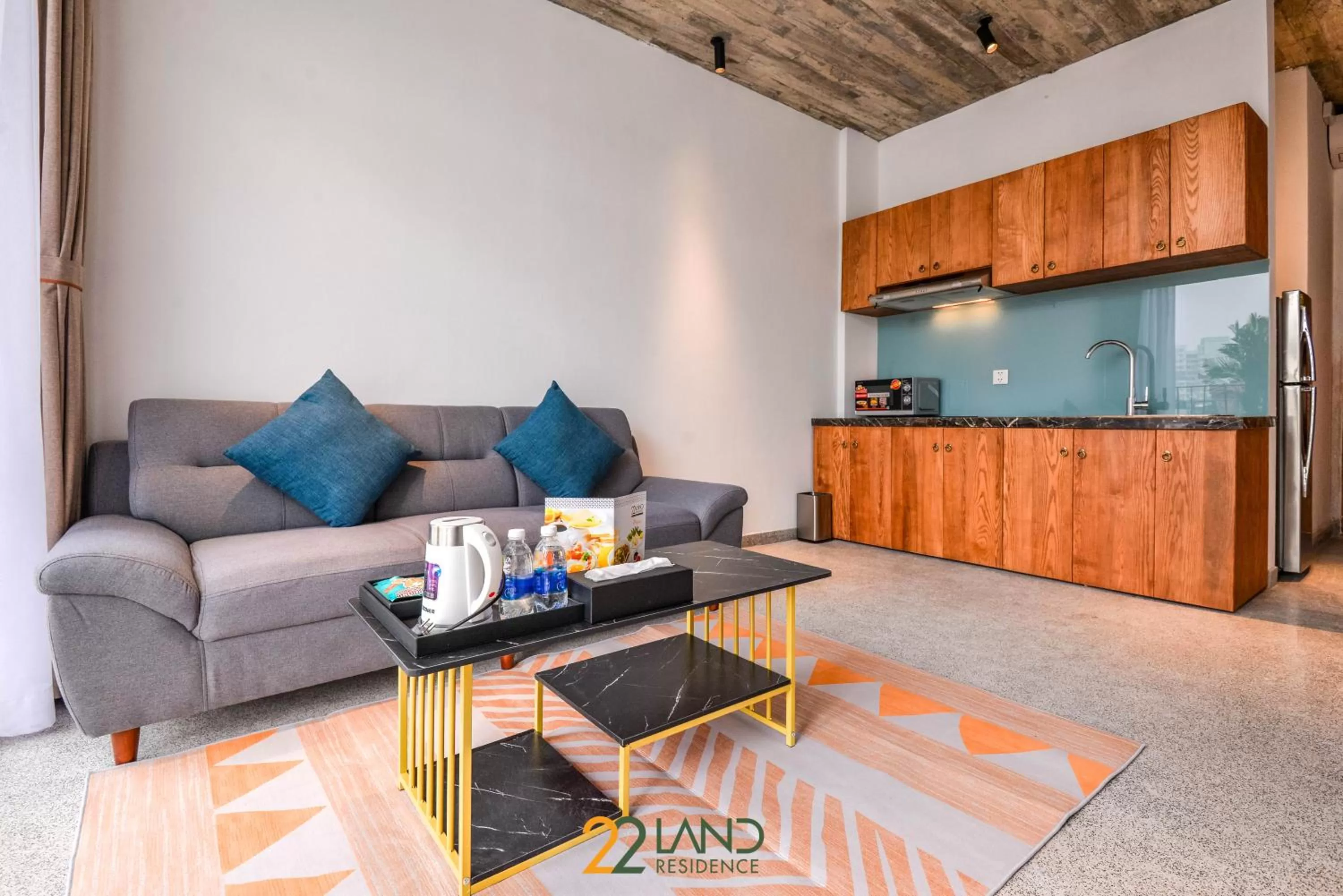 Kitchen or kitchenette in 22Land Hotel & Residence