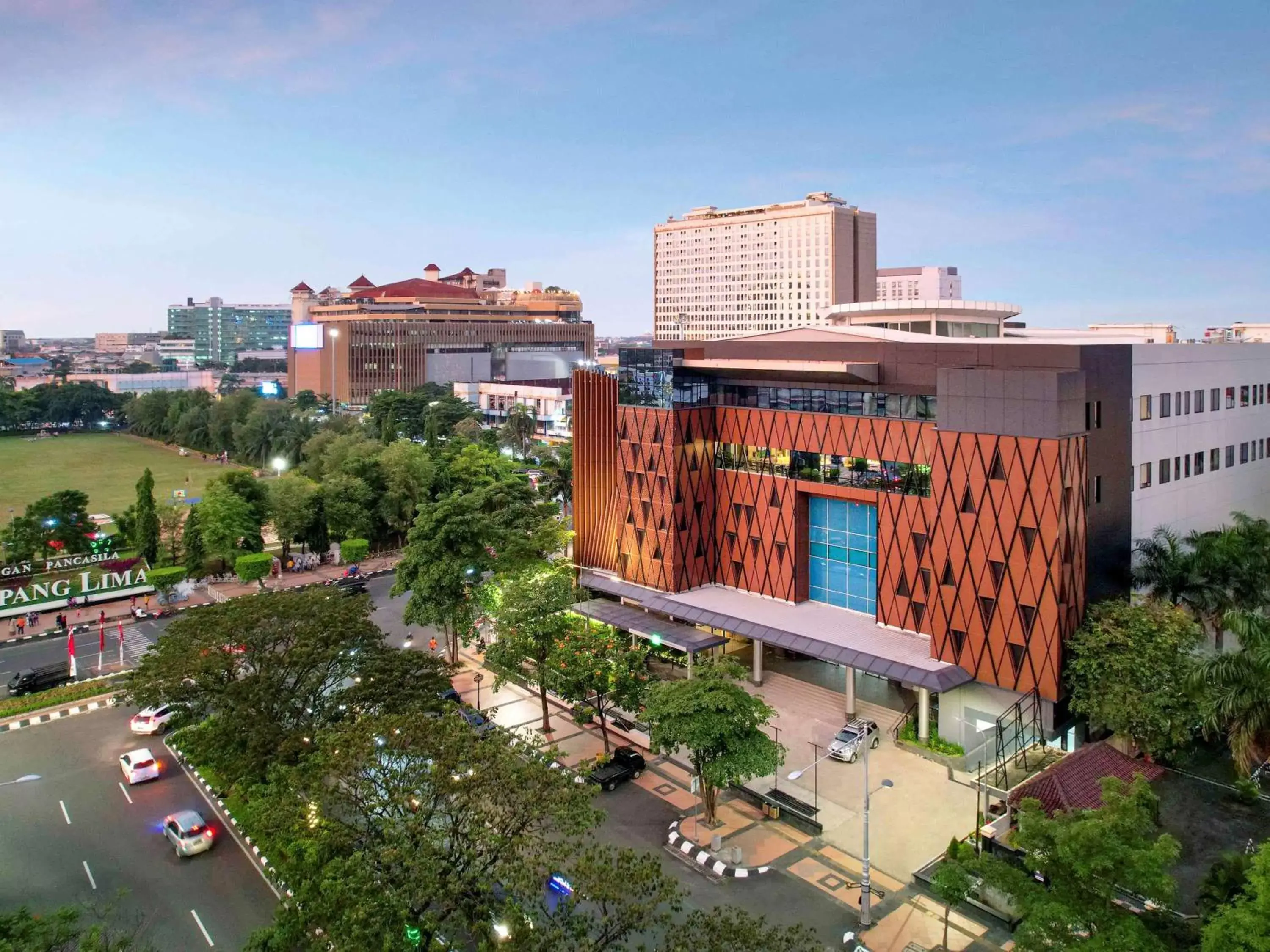 Property building, Bird's-eye View in ibis Styles Semarang Simpang Lima