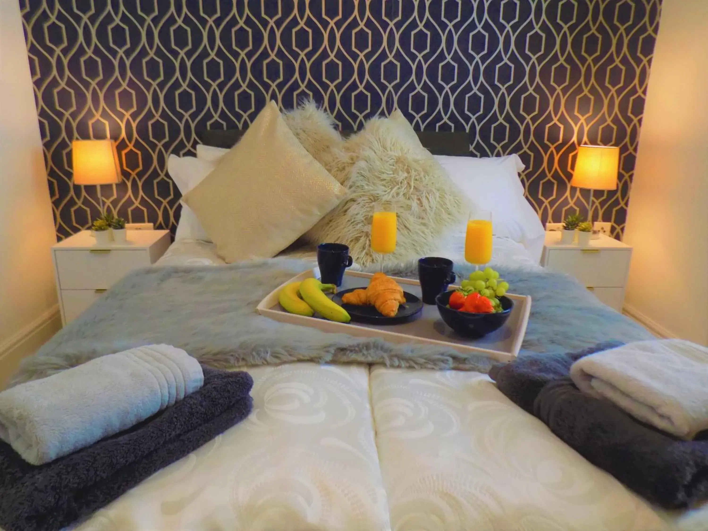 Bedroom, Bed in Villa Mimosa 2