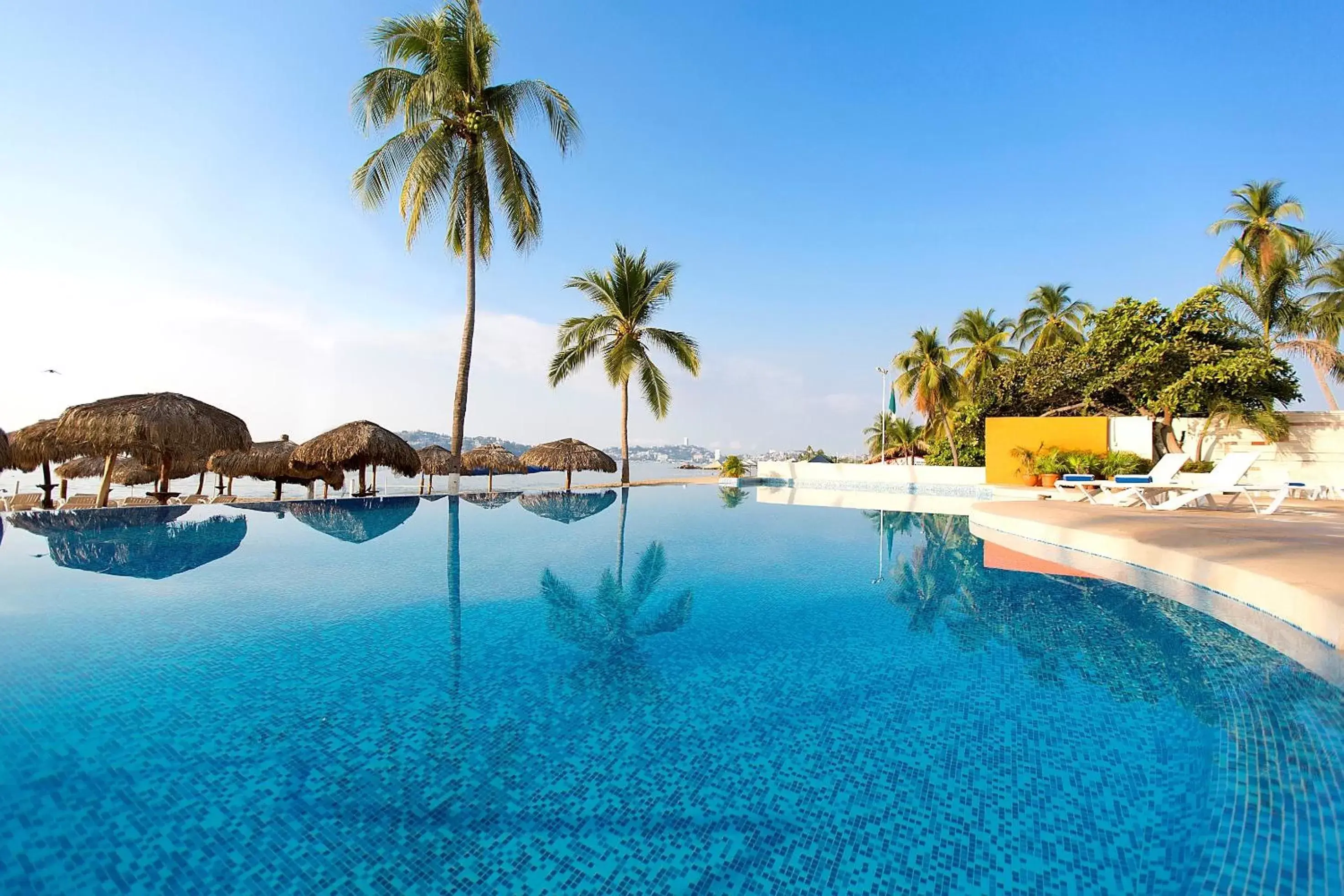 Swimming Pool in Krystal Beach Acapulco