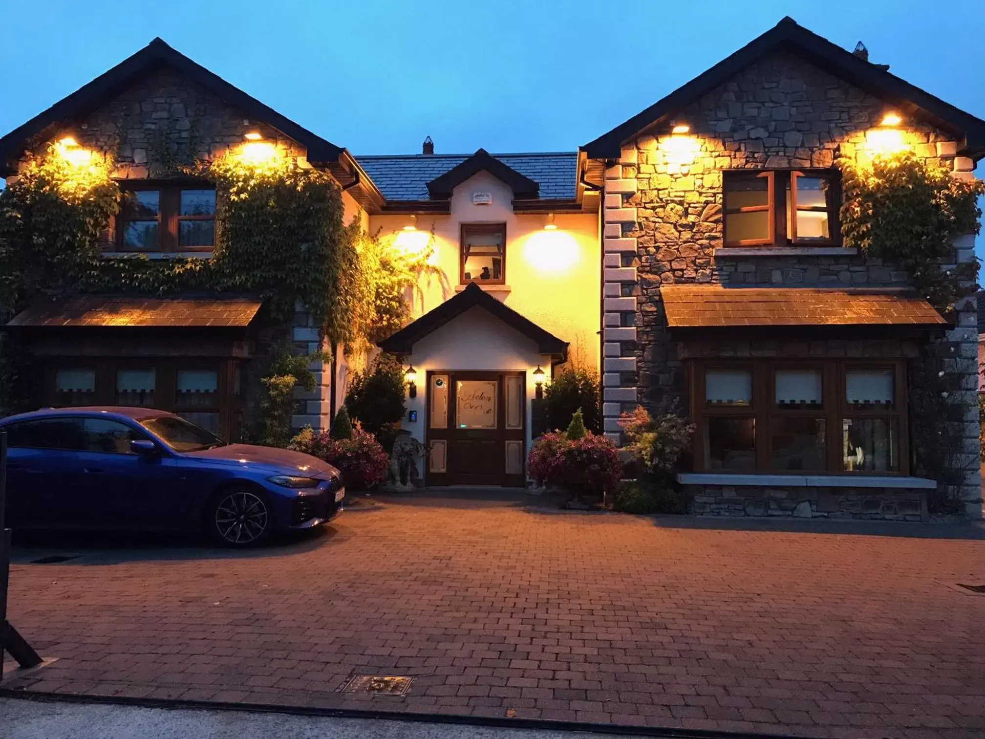 Property Building in Avlon House Bed and Breakfast