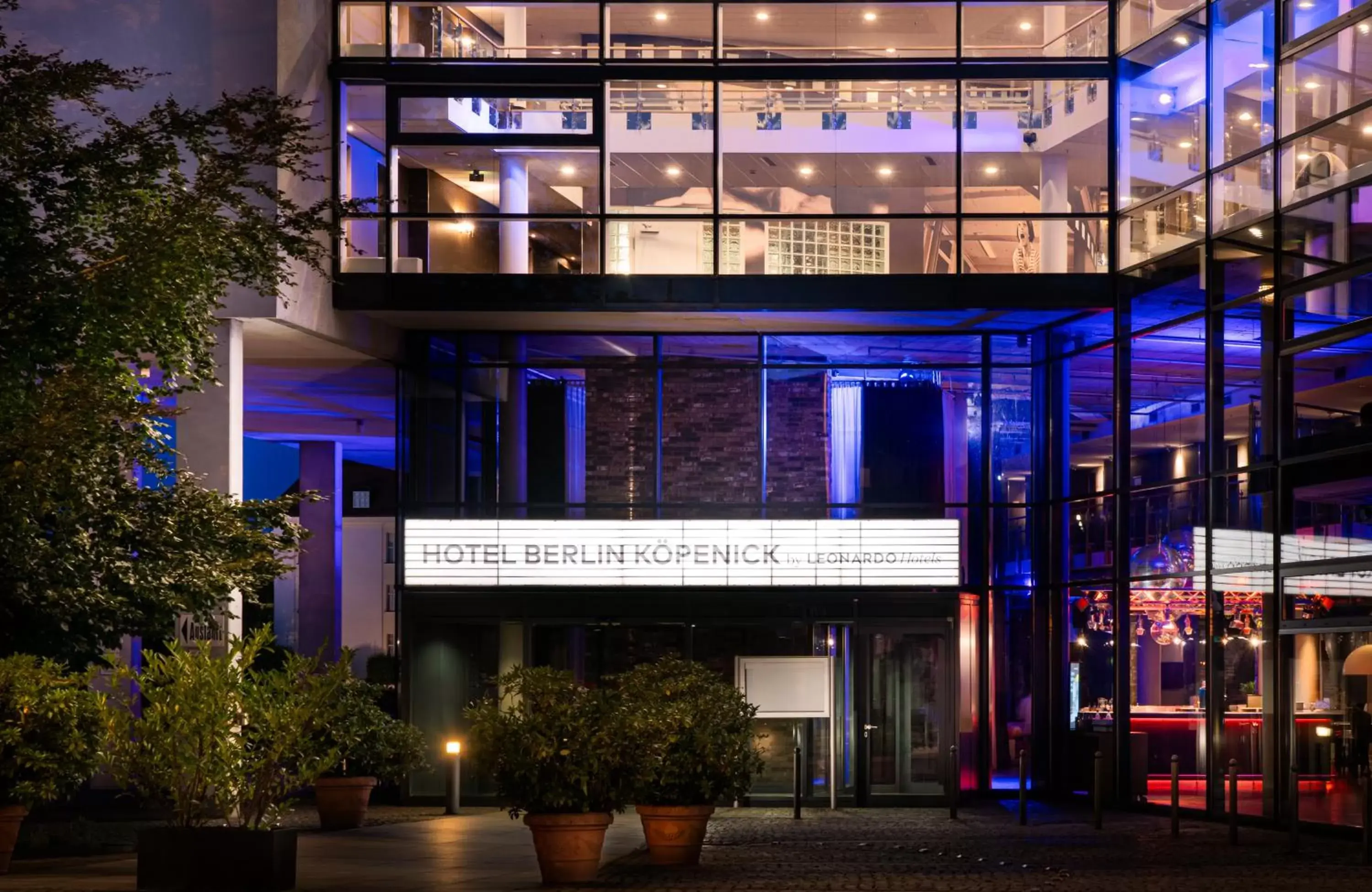 Facade/entrance, Property Building in HOTEL BERLIN KÖPENICK by Leonardo Hotels