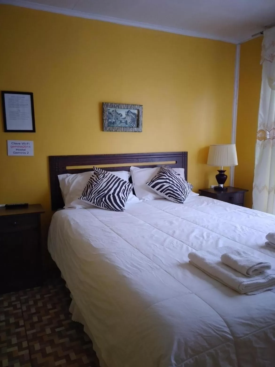 Bed in hostal geminis ,phillipi 653 centro