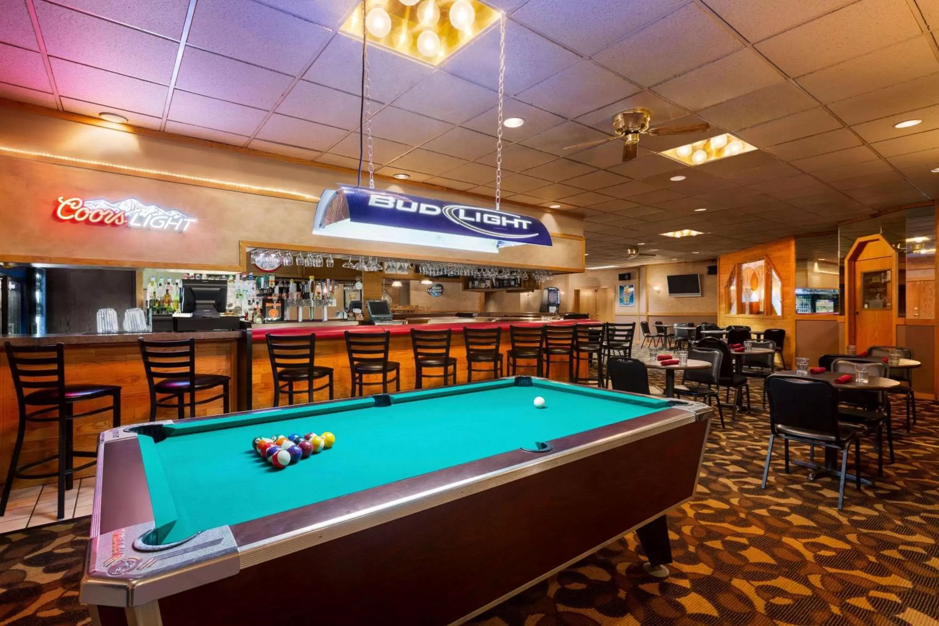 Lounge or bar, Billiards in Ramada by Wyndham Bismarck