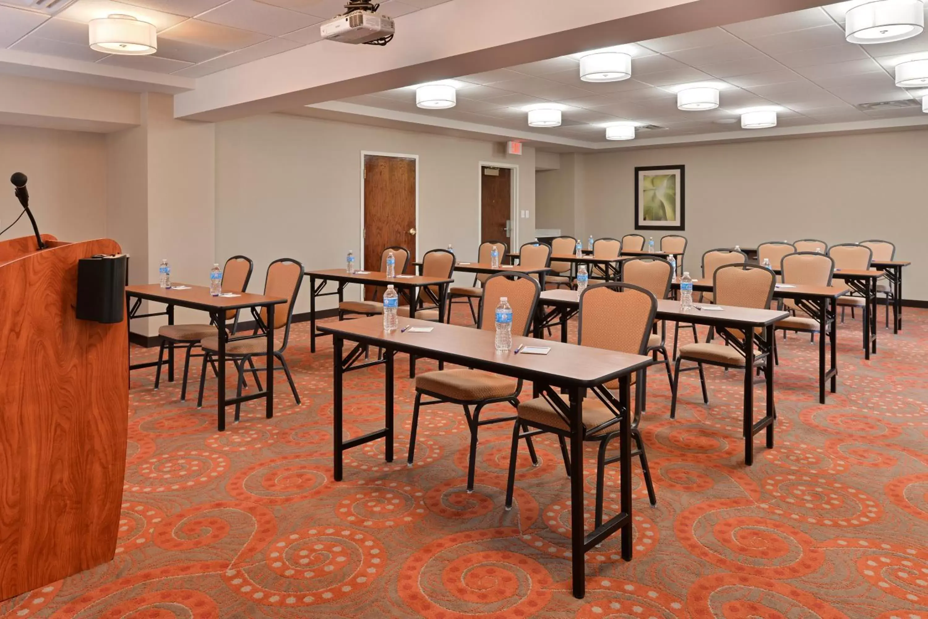 Meeting/conference room in Holiday Inn Express Hotel & Suites Indianapolis W - Airport Area, an IHG Hotel