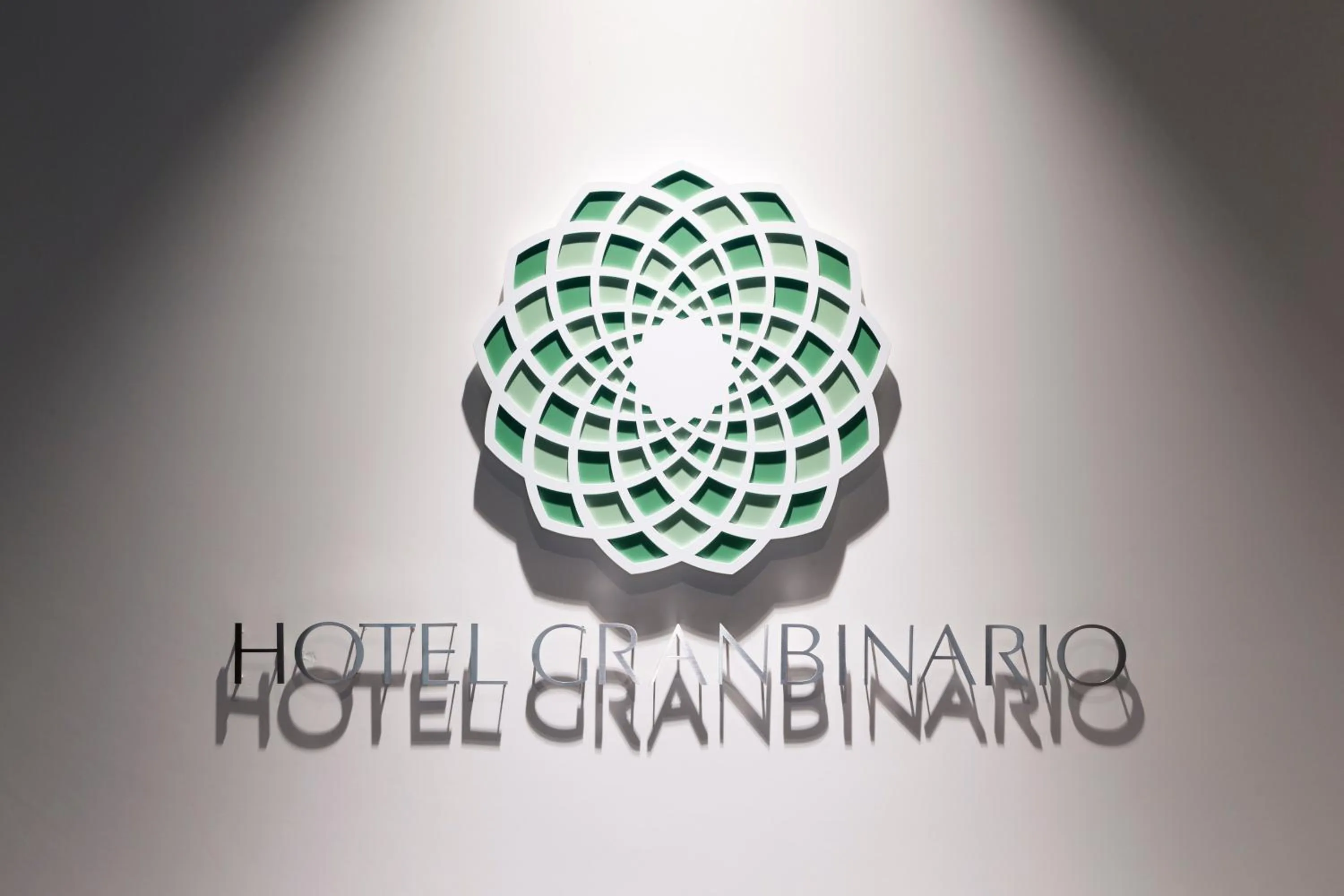Facade/entrance in Hotel Granbinario Komatsu