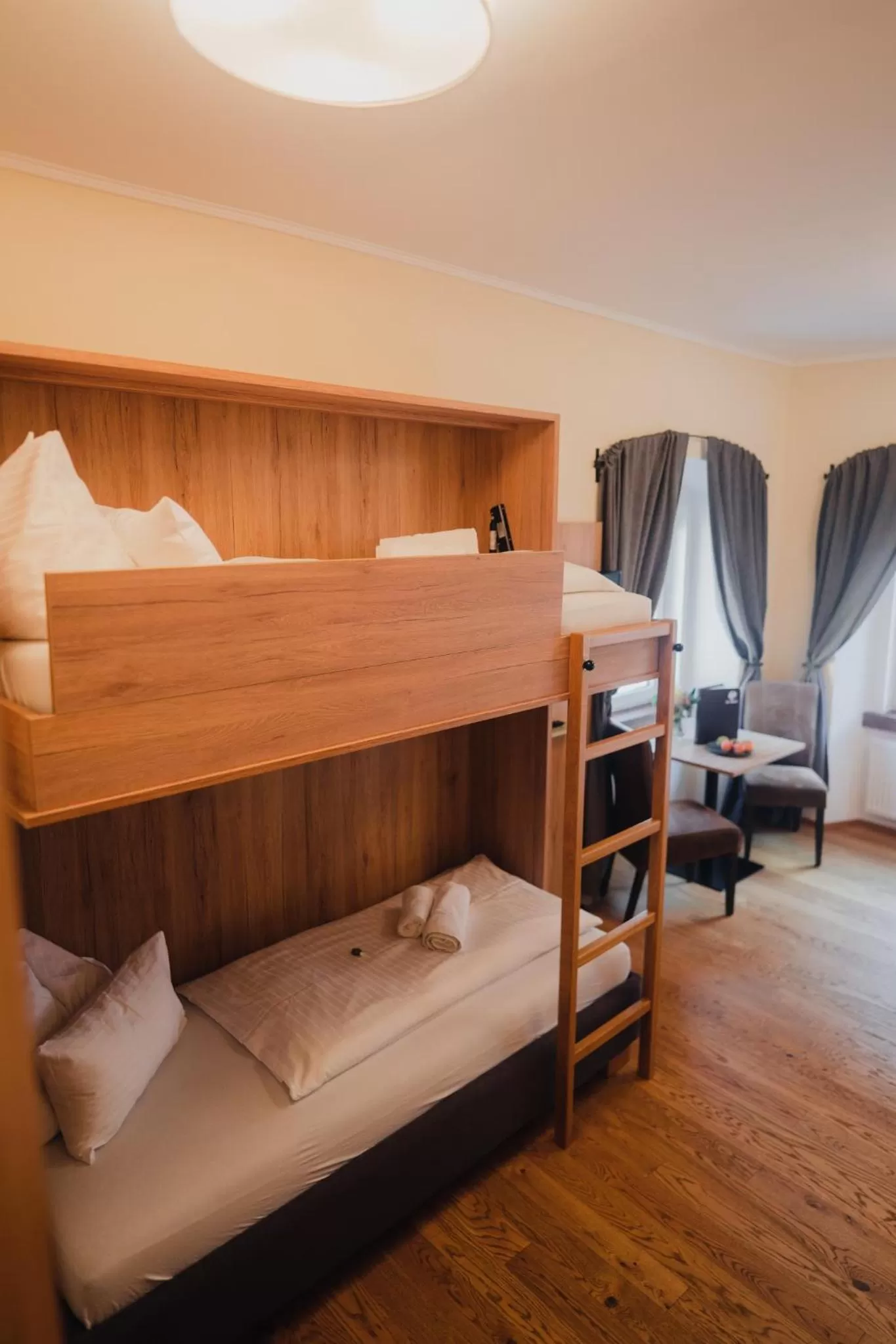 Bed in Hotel Restaurant DAS RÖSSL