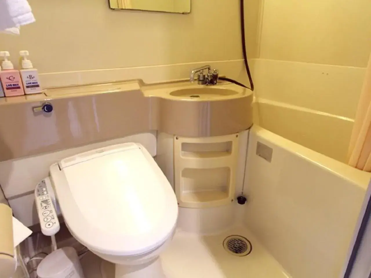 Bathroom in HOTEL LiVEMAX BUDGET Shinosaka