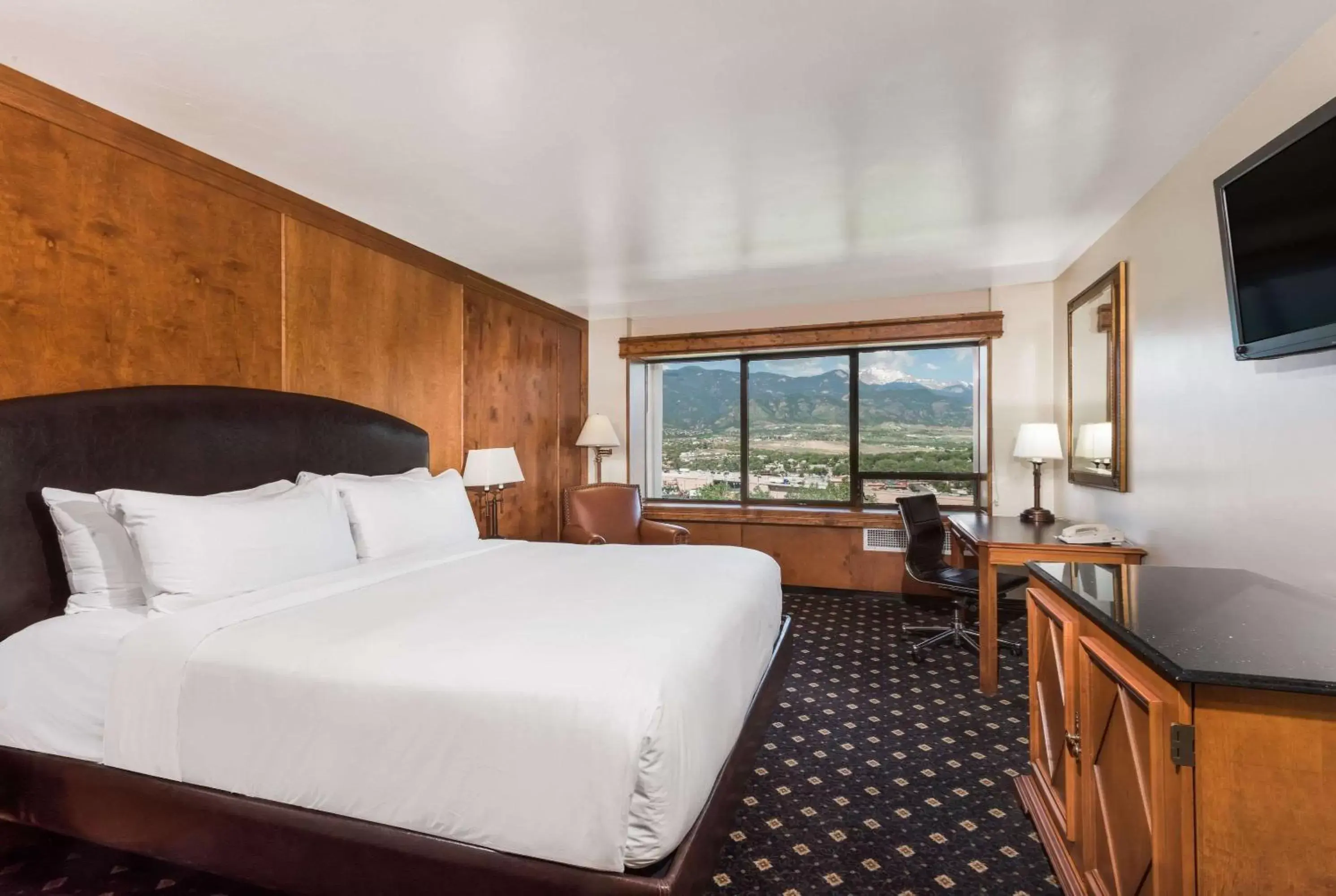 King Corner Room with Mountain View in The Antlers, A Wyndham Hotel