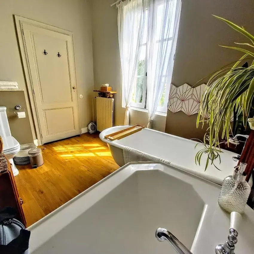 Bathroom in La maison botanique