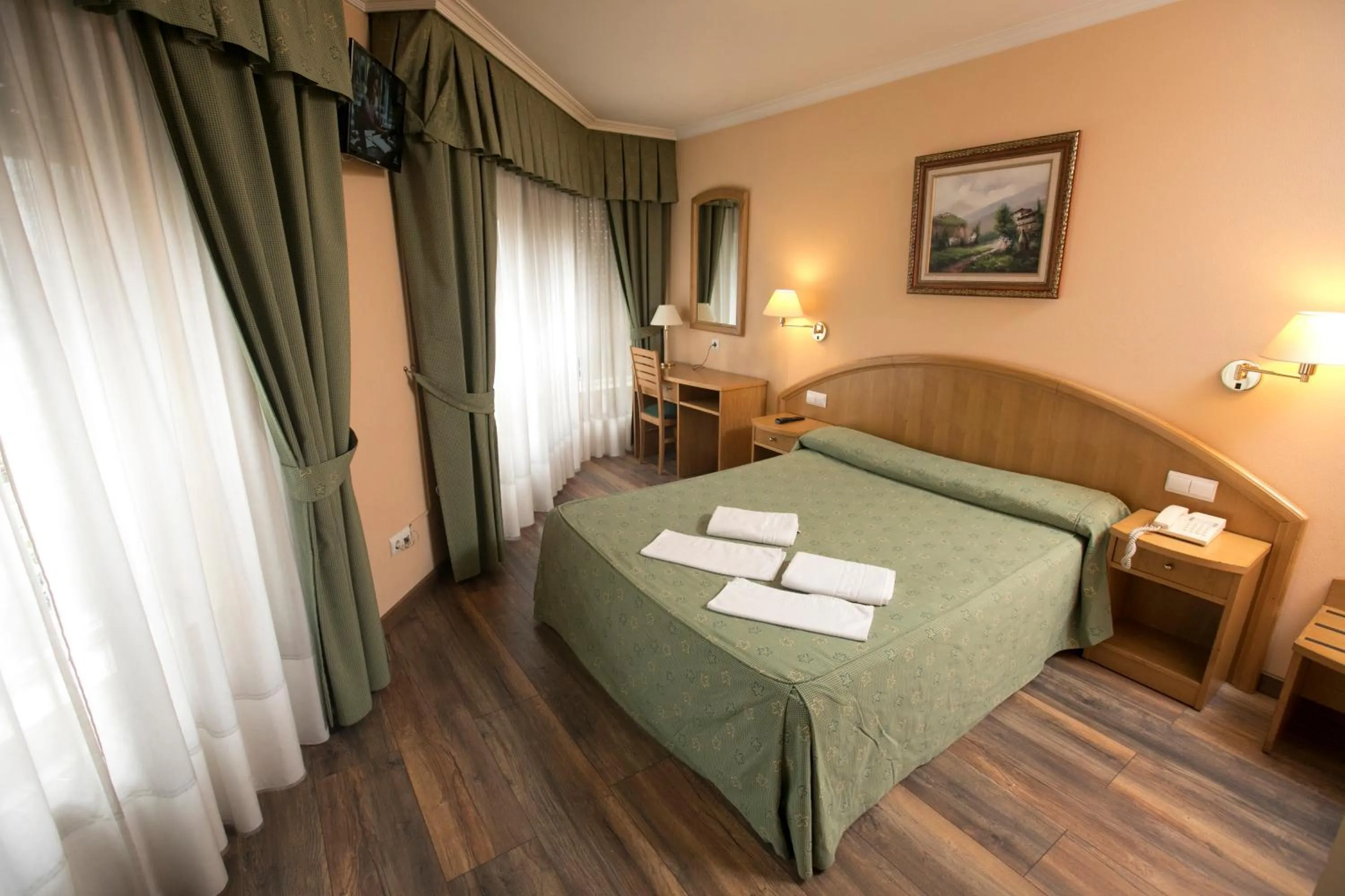 Photo of the whole room, Bed in Hotel PAYRO