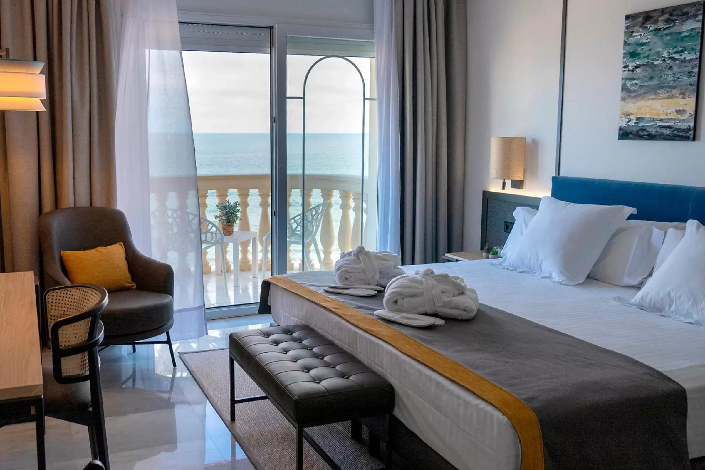 Bedroom, Bed in URH Sitges Playa Bedroom, Bed in URH Sitges Playa
