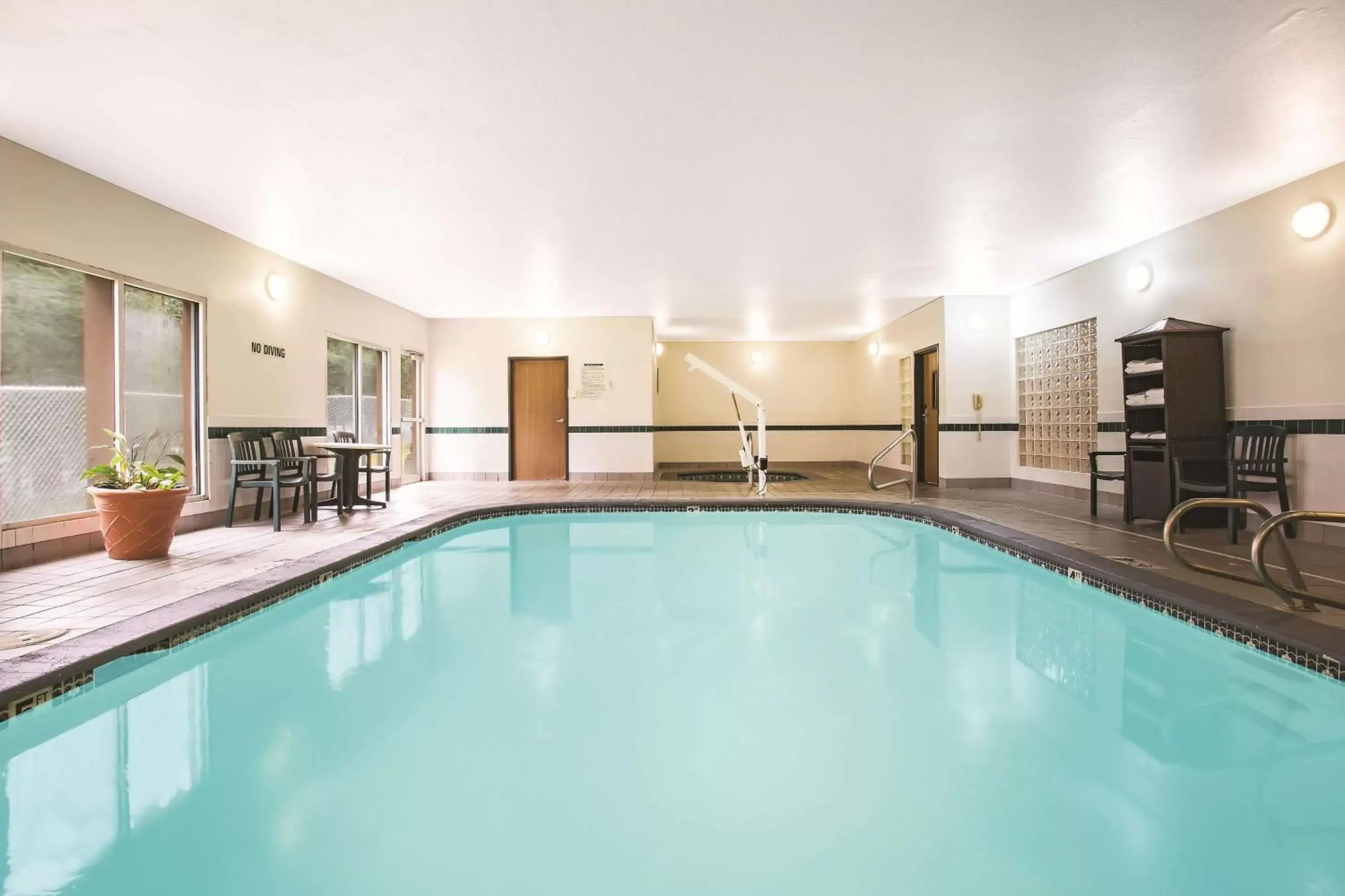 On site, Swimming Pool in La Quinta Inn by Wyndham Olympia - Lacey