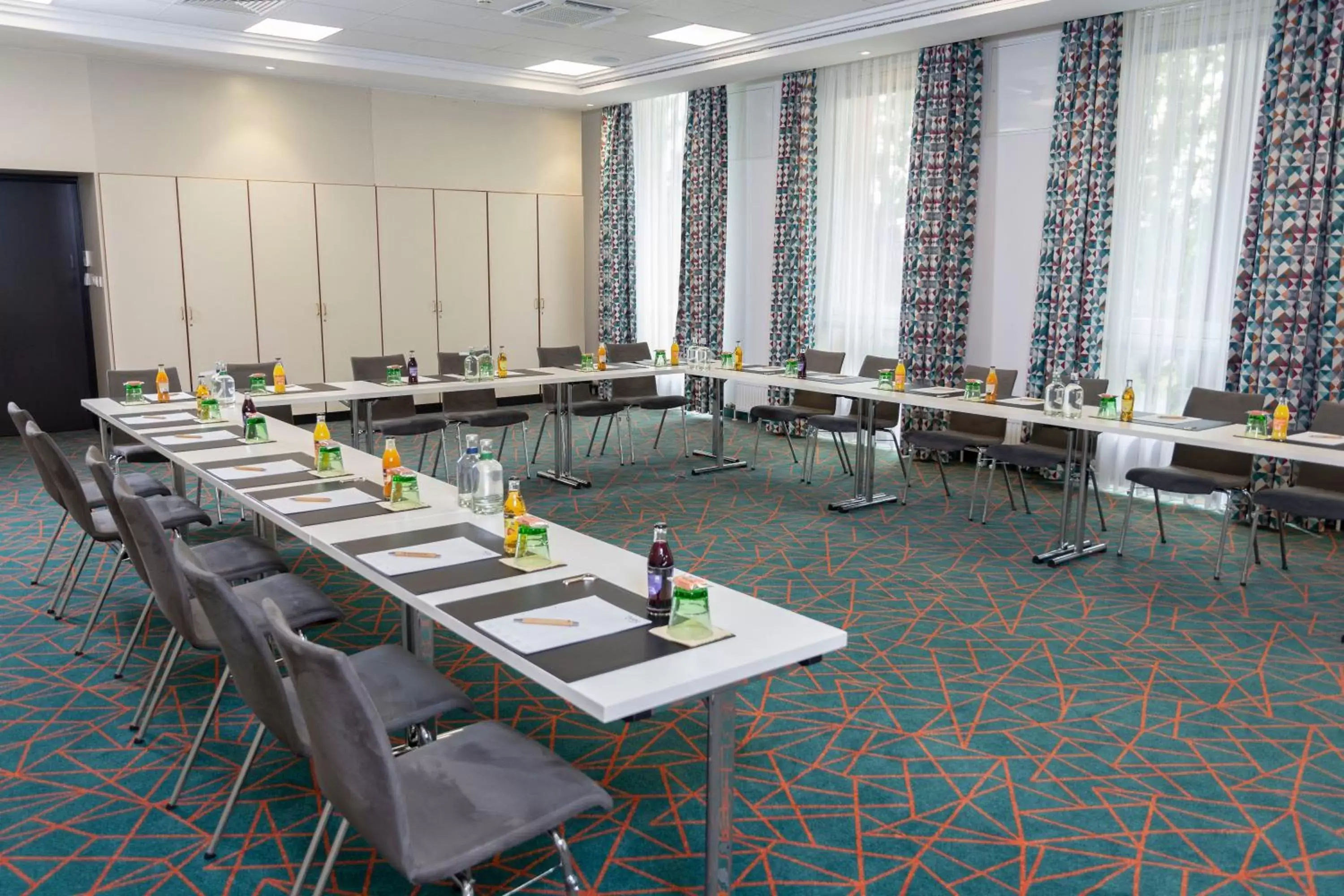 Meeting/conference room in Trans World Hotel Donauwelle