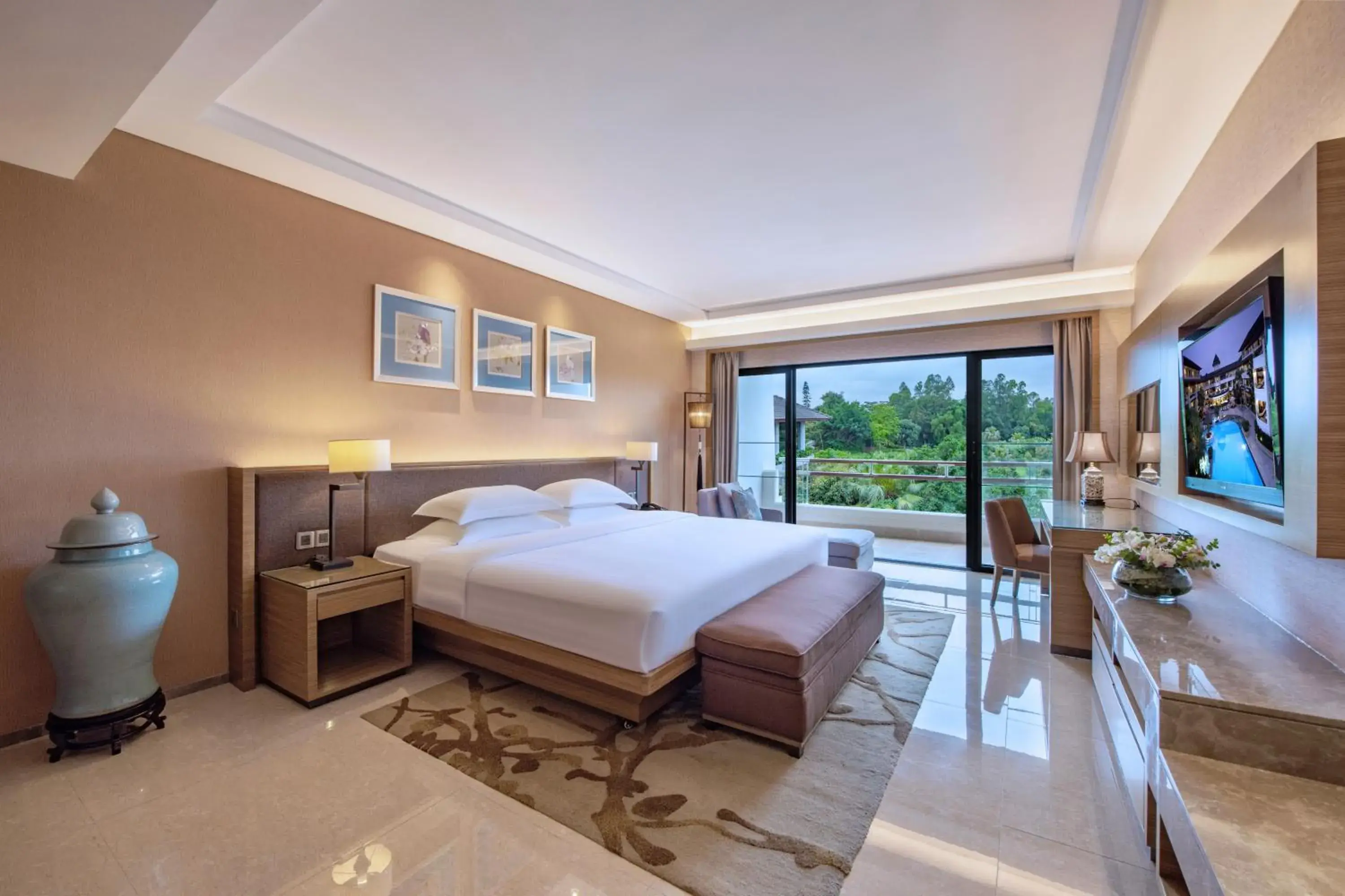 Bed in Mission Hills Hotel Resorts Shenzhen