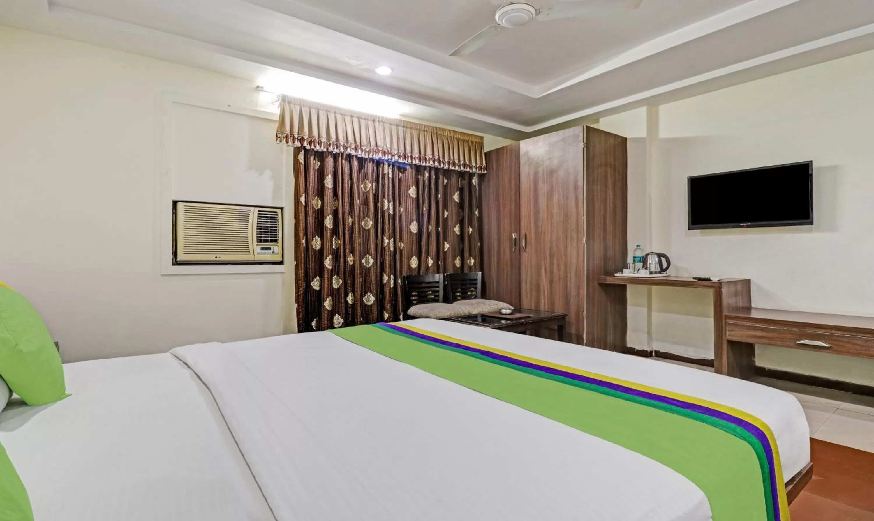 Treebo Mohit Regency