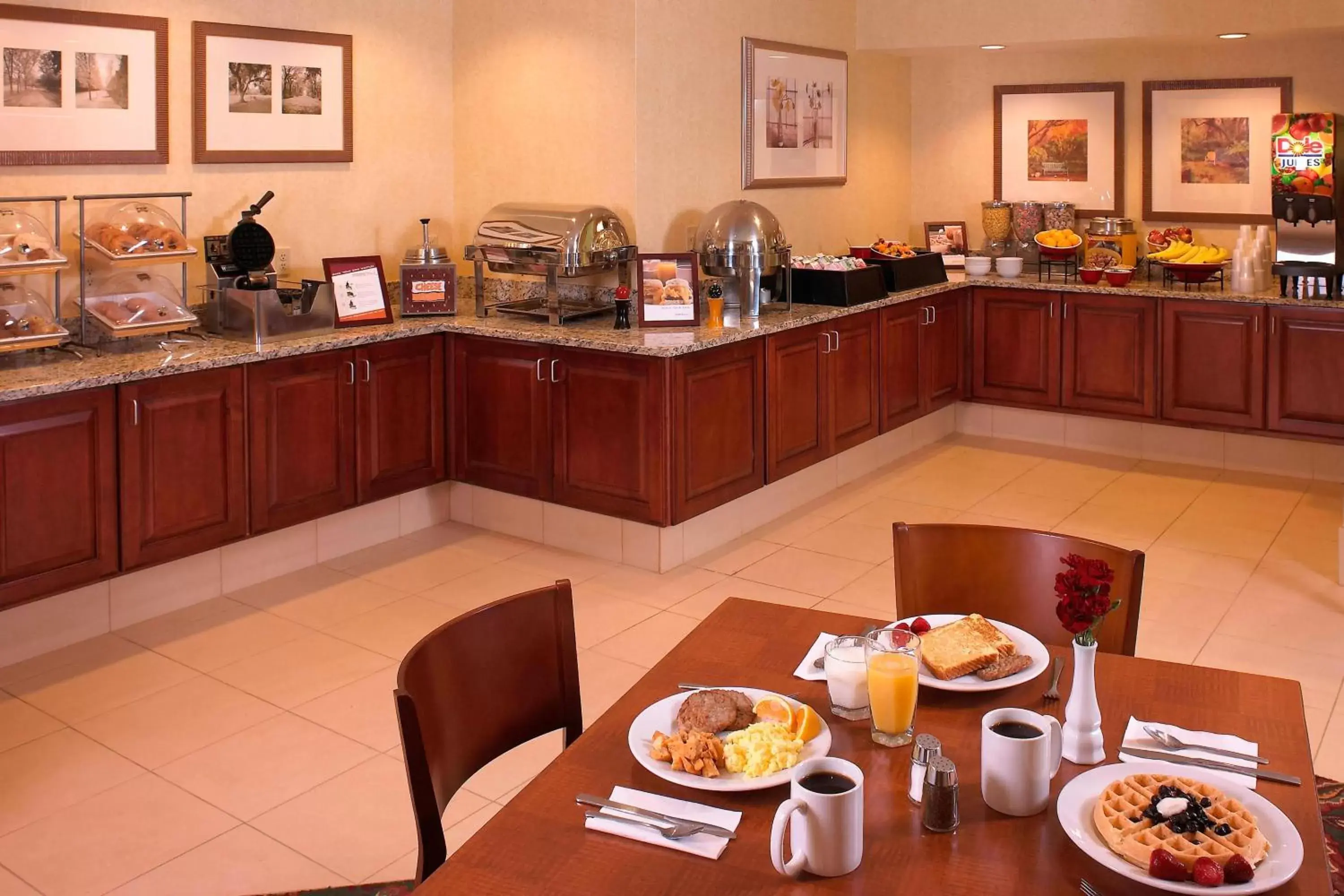 Restaurant/Places to Eat in Residence Inn Kalamazoo East