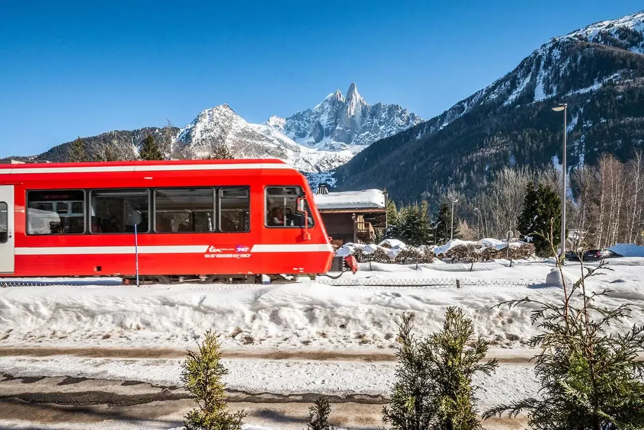 Property building, Winter in Eden Hotel, Apartments and Chalet Chamonix Les Praz