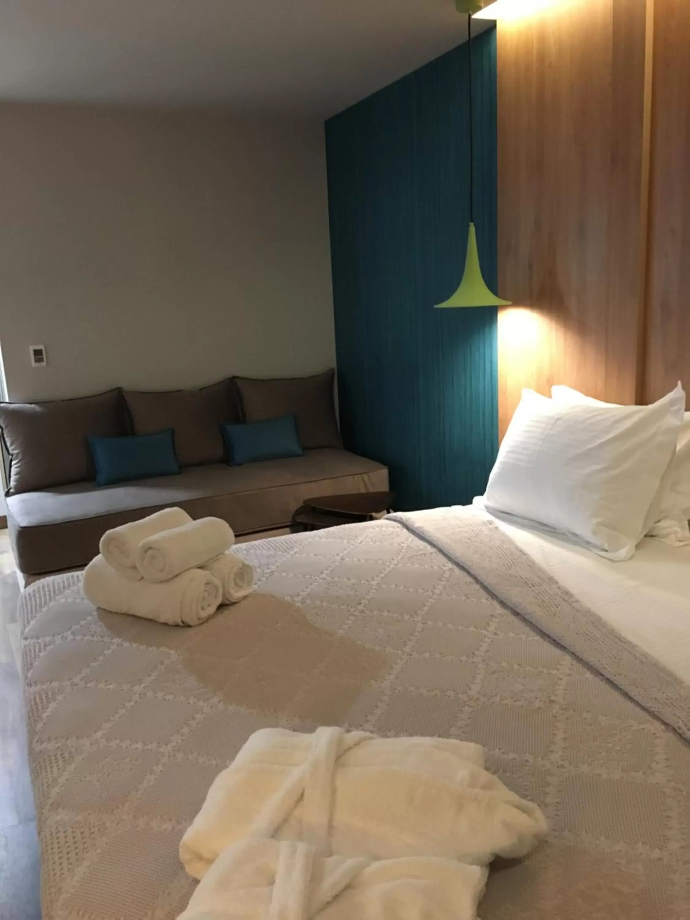 Bed in 360Degrees Pop Art Hotel Bed in 360Degrees Pop Art Hotel