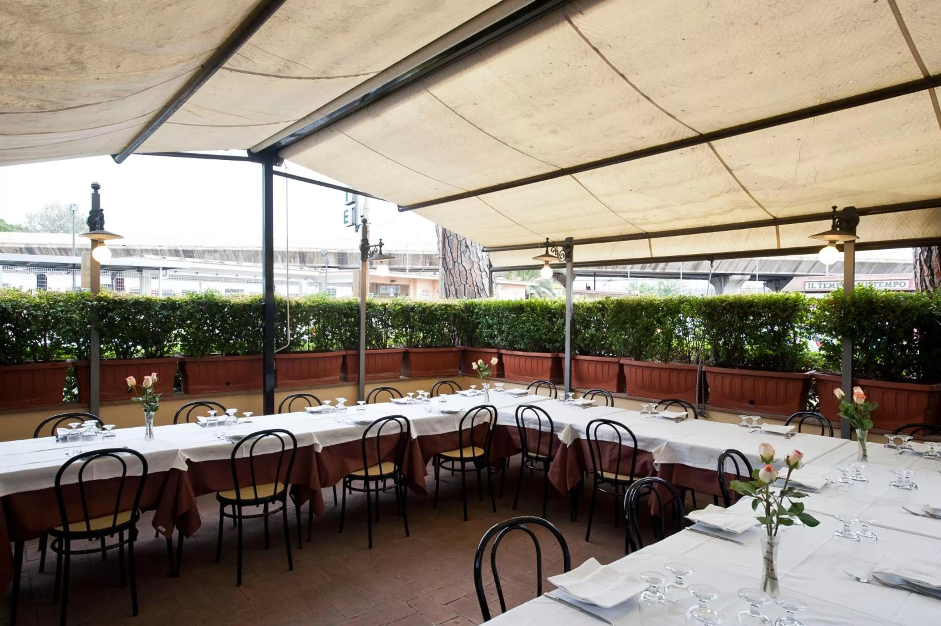 Restaurant/places to eat in Hotel 4 Pini