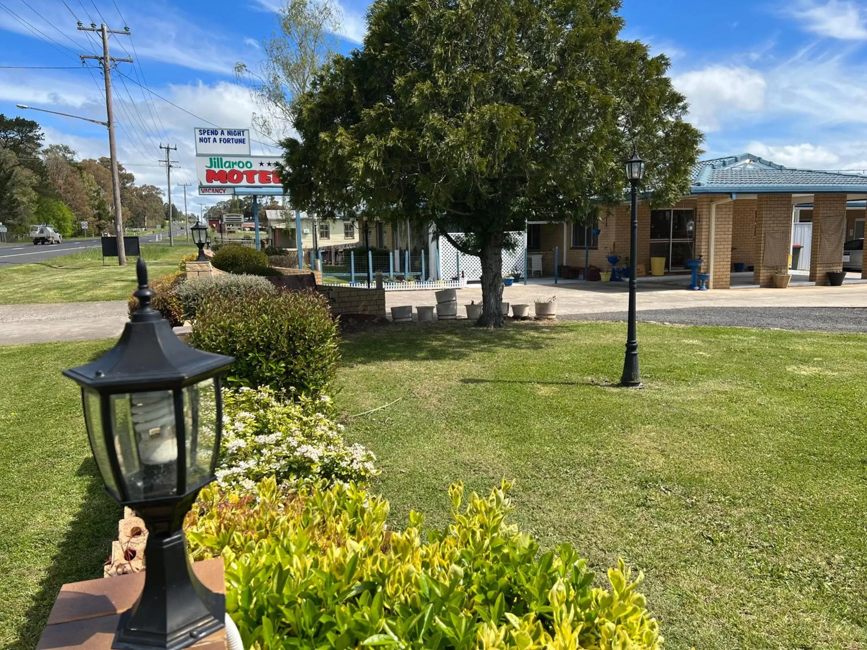 Property Building in Jillaroo Motor Inn