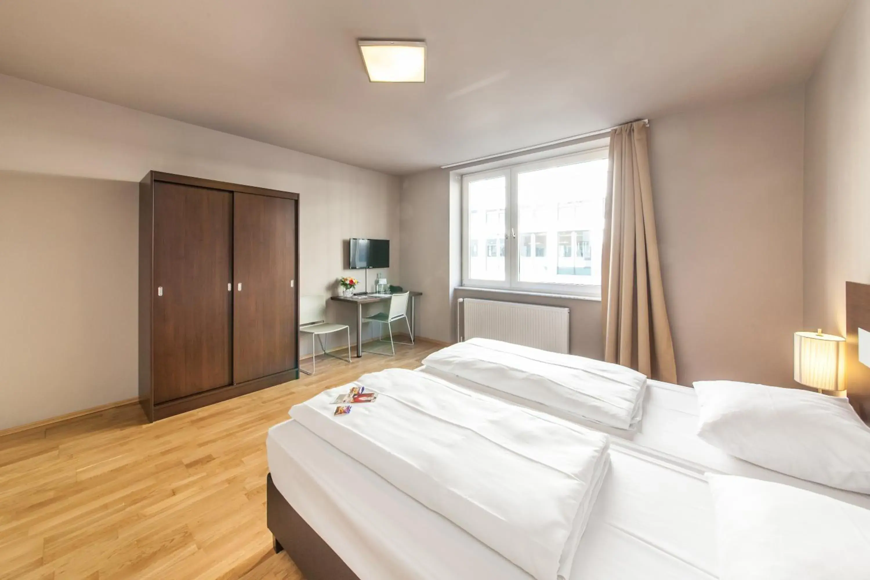 Photo of the whole room, Bed in Scope Hotel City Stay Frankfurt