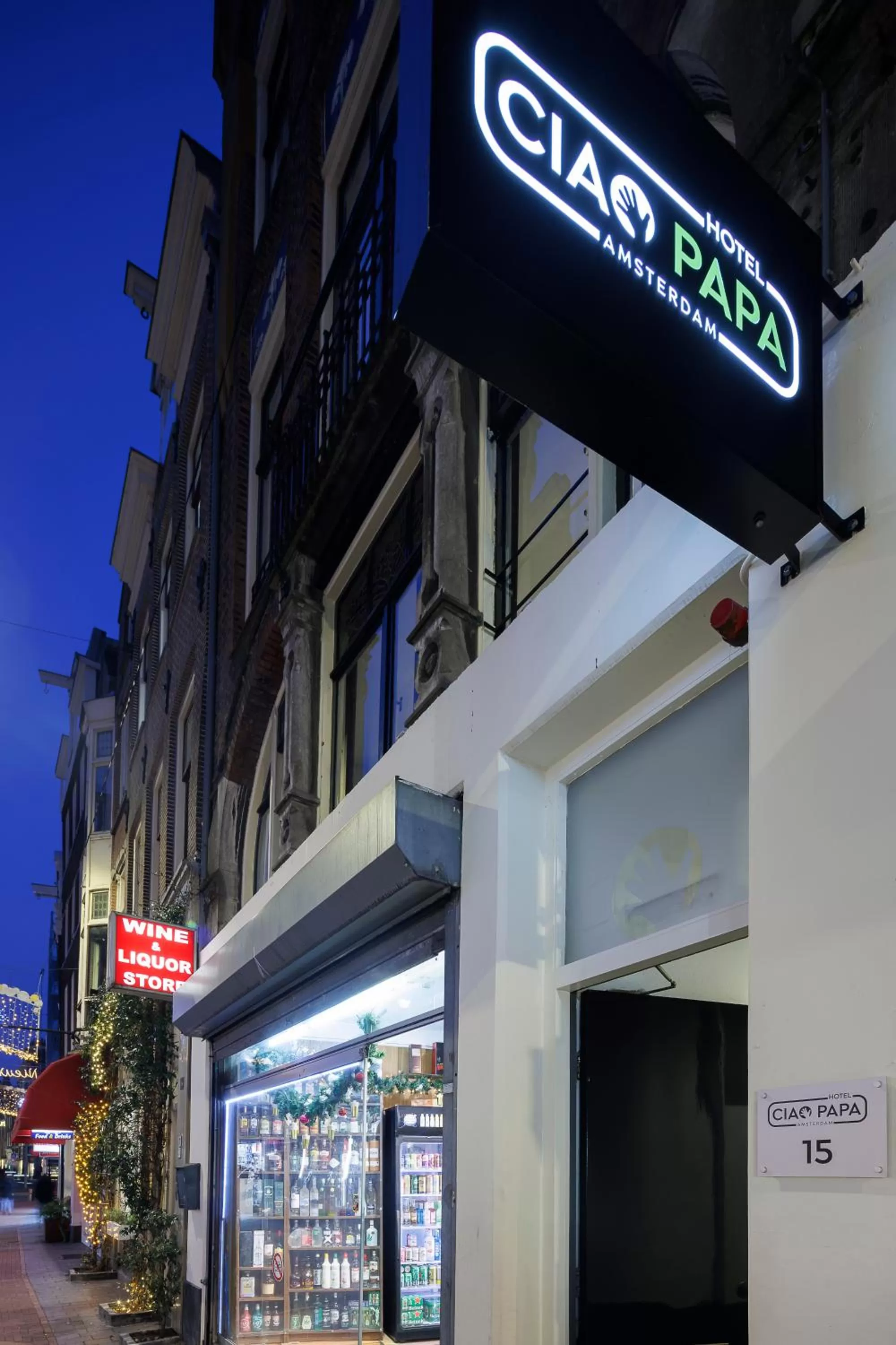 Property building in Ciao Papa Hotel Amsterdam Central Station