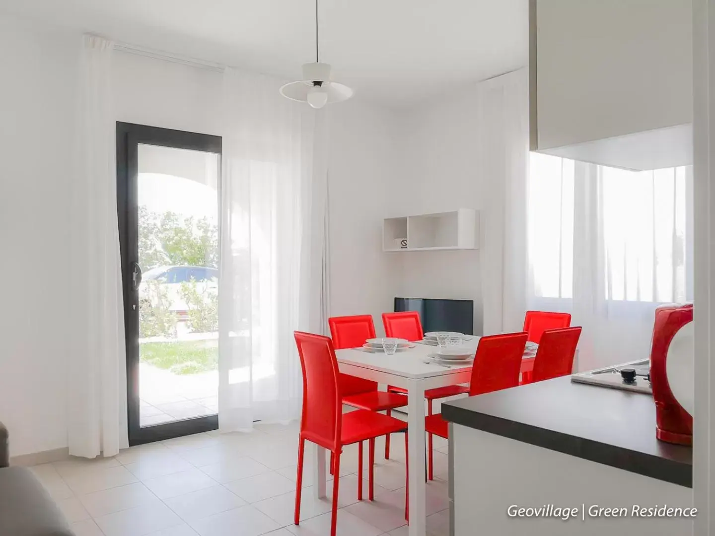 Dining Area in Geovillage Green Residence