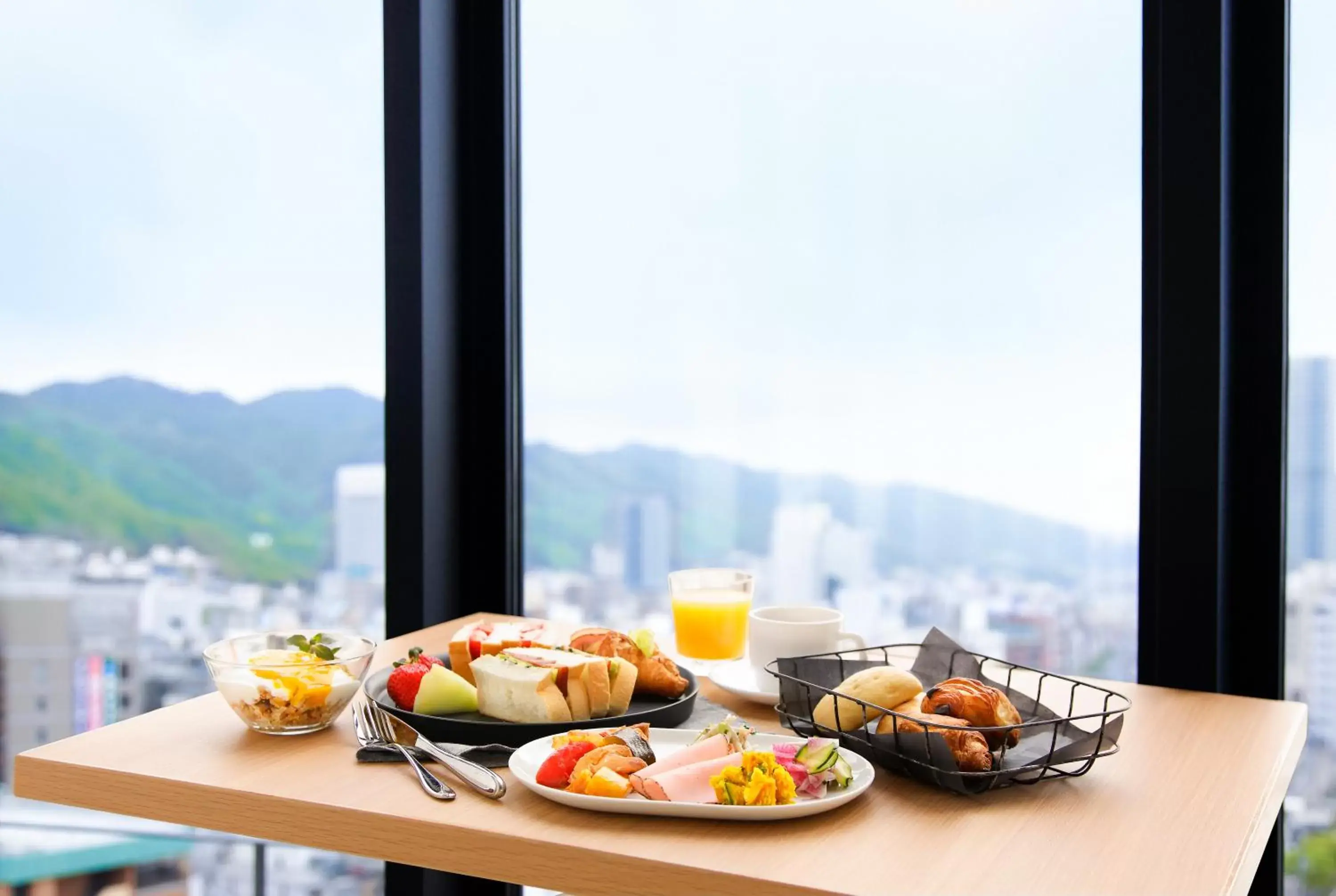 Buffet breakfast in Candeo Hotels Kobe Tor Road