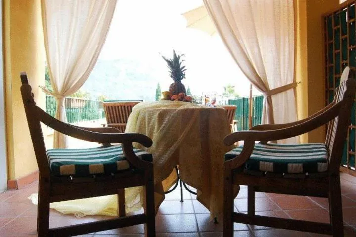 Seating area in Villa Madrina Lovely and Dynamic Hotel