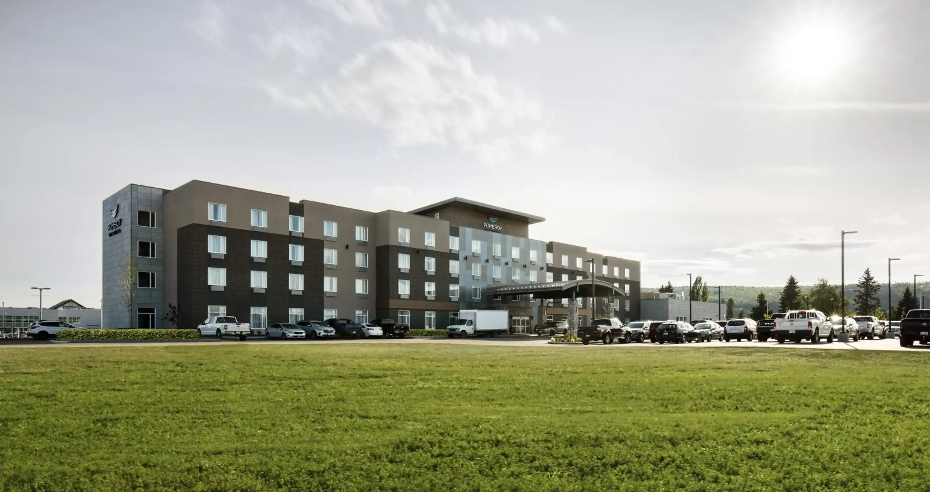 Property Building in Pomeroy Inn & Suites Prince George