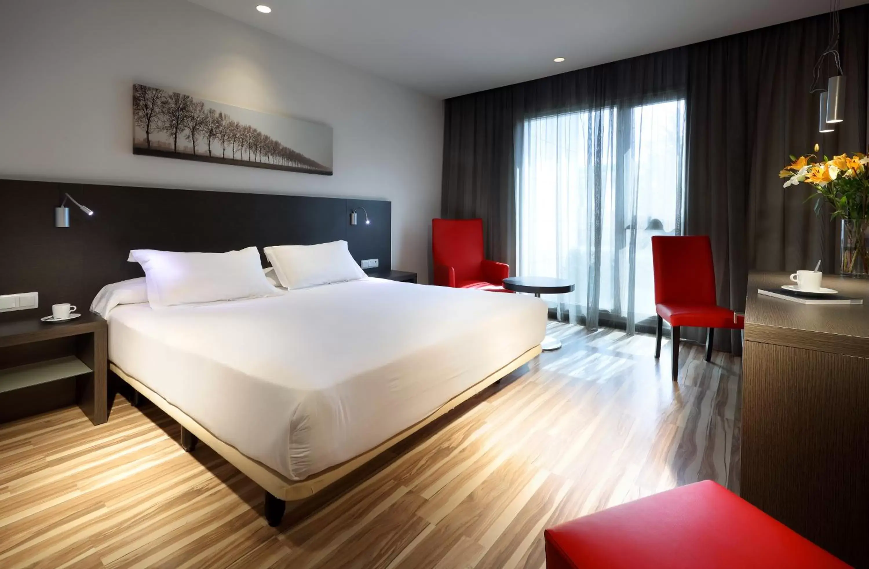 Bedroom, Bed in Eurostars Arenas de Pinto