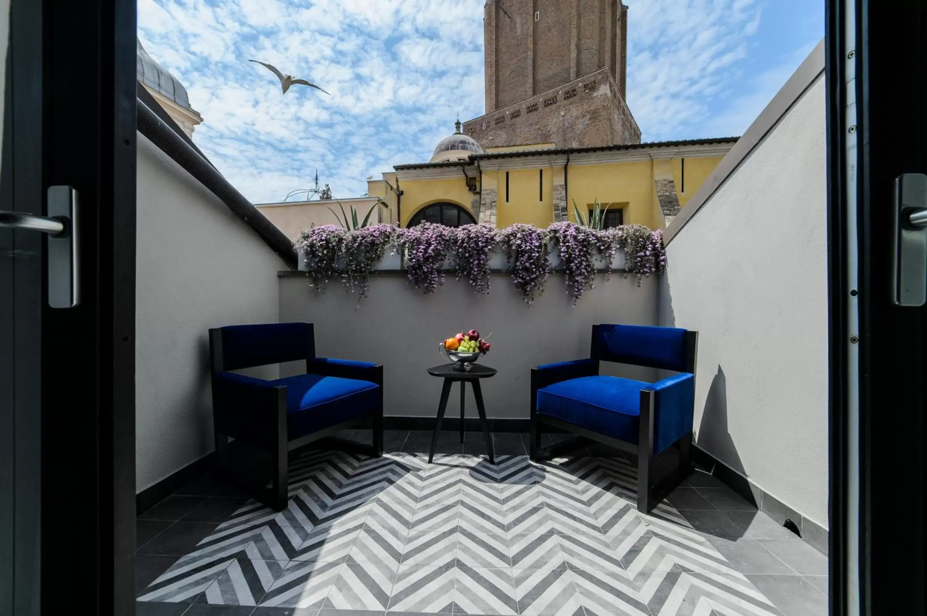 Bird's eye view, Balcony/Terrace in Roma Luxus Hotel