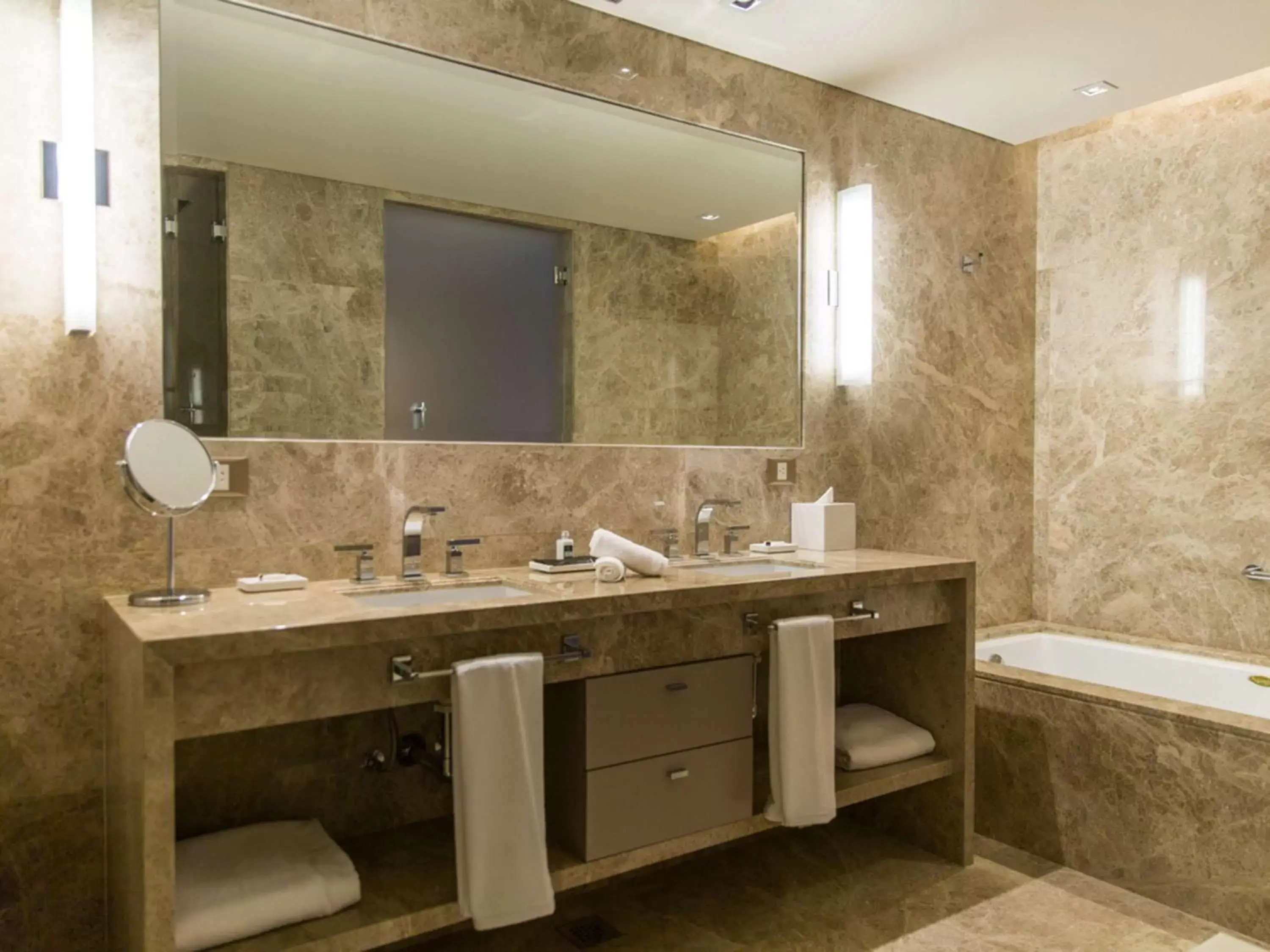 Photo of the whole room, Bathroom in Palladio Hotel Buenos Aires - MGallery