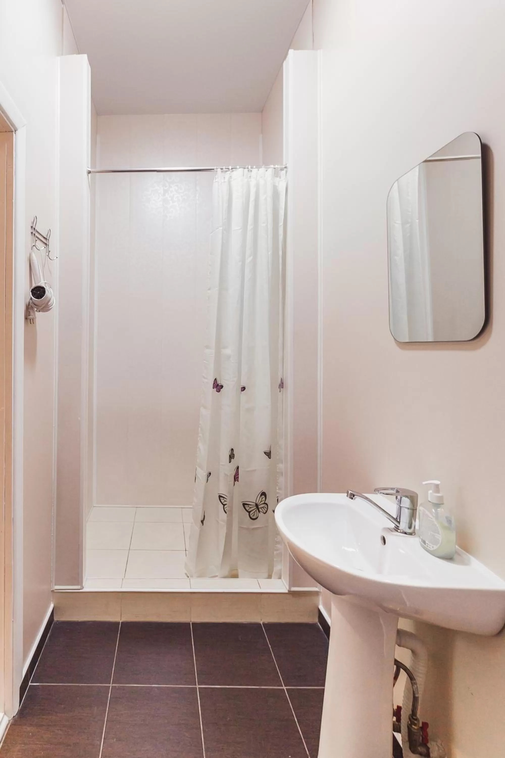 Shower in Apartments near Deribasovskaya