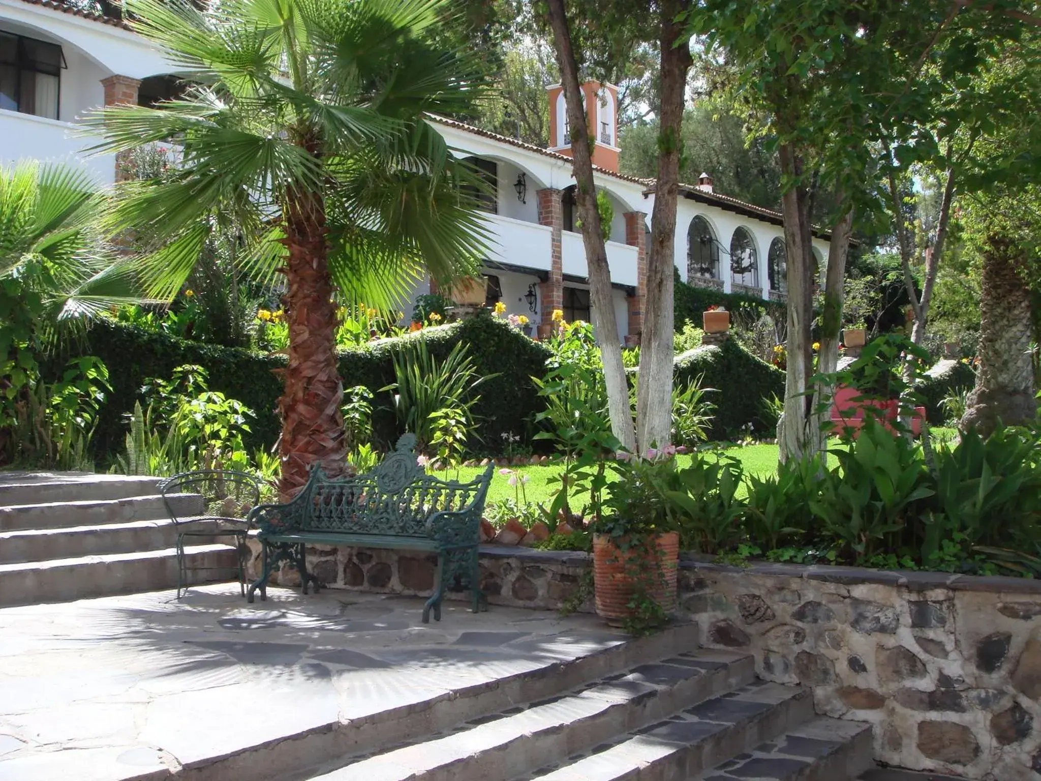 Facade/entrance, Property Building in Rancho Hotel Atascadero