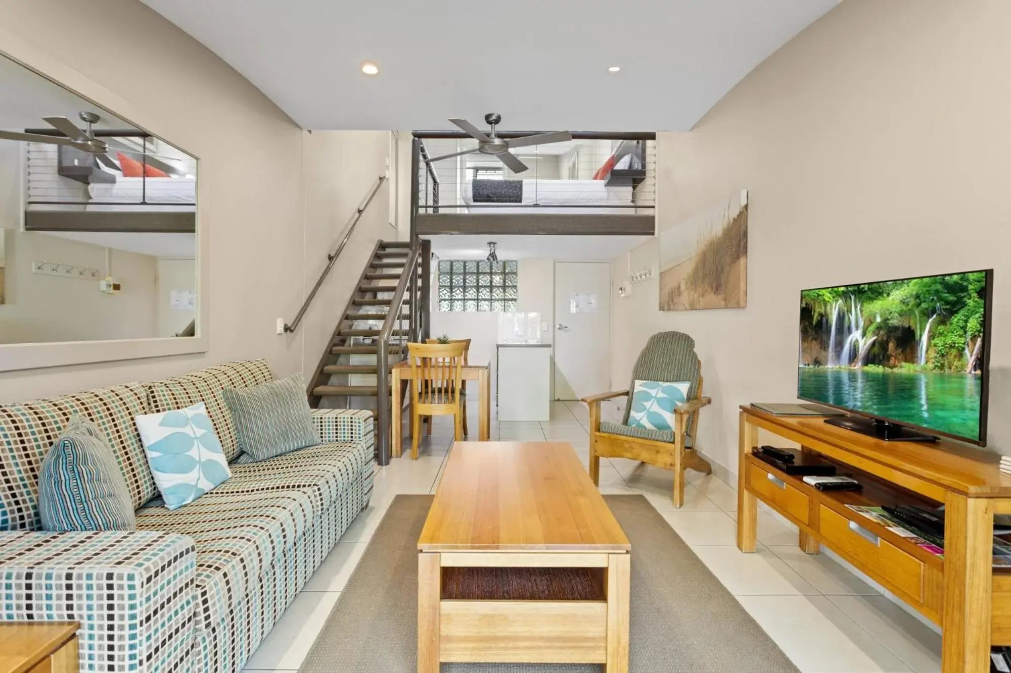 Living room, Seating Area in Caribbean Noosa