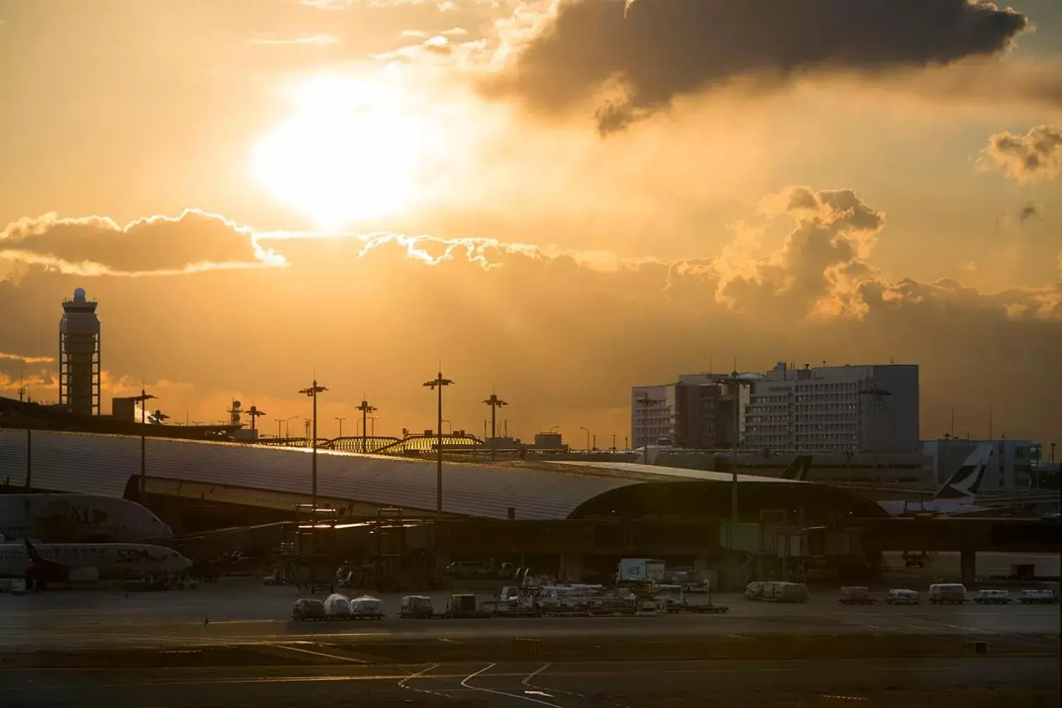 Sunset in Hotel Nikko Kansai Airport - 3 mins walk to the airport