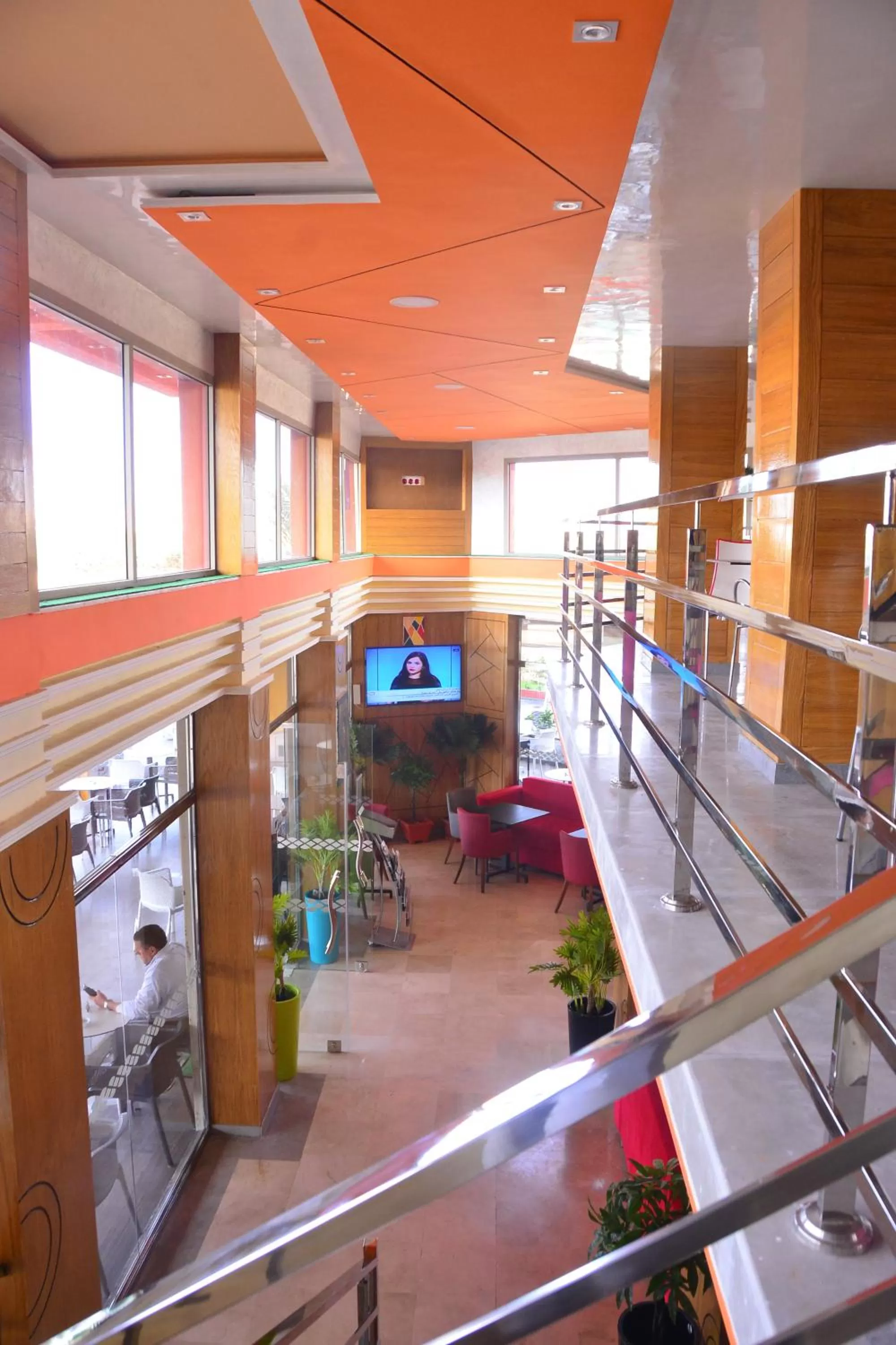 Hôtel Hadaik Ain Asserdoune