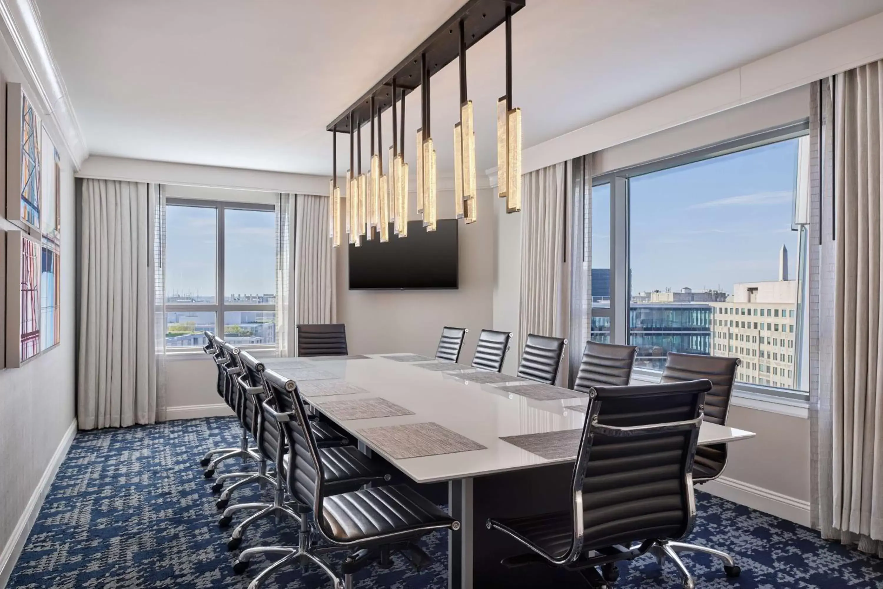 Living room in Embassy Suites by Hilton Washington DC Convention Center