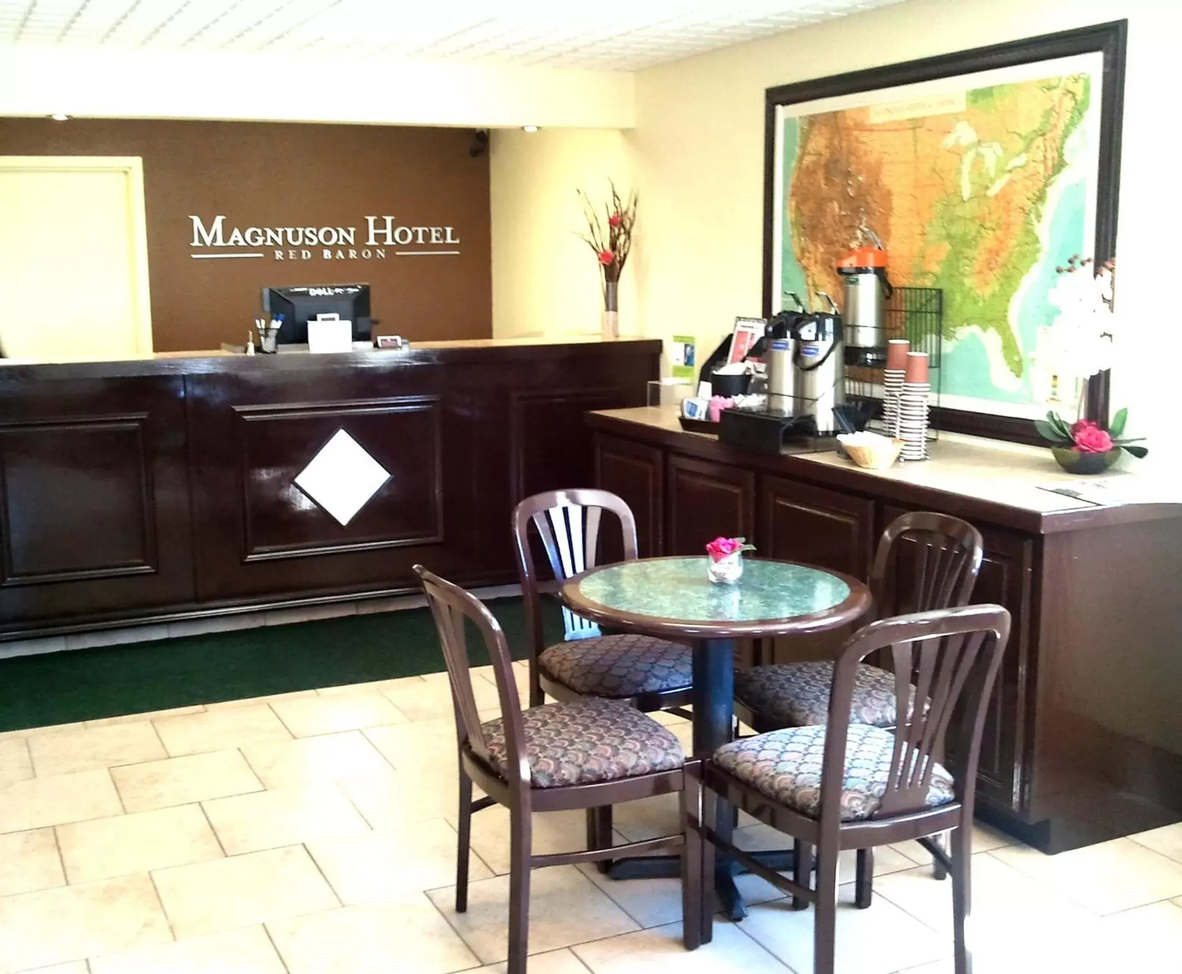 Lobby or reception in Magnuson Hotel Red Baron