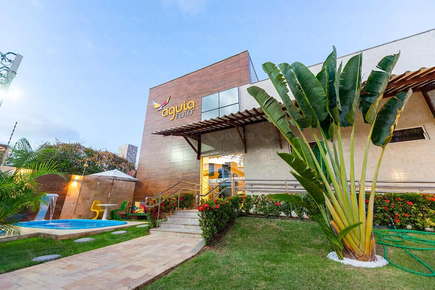 Águia Flats Pousada