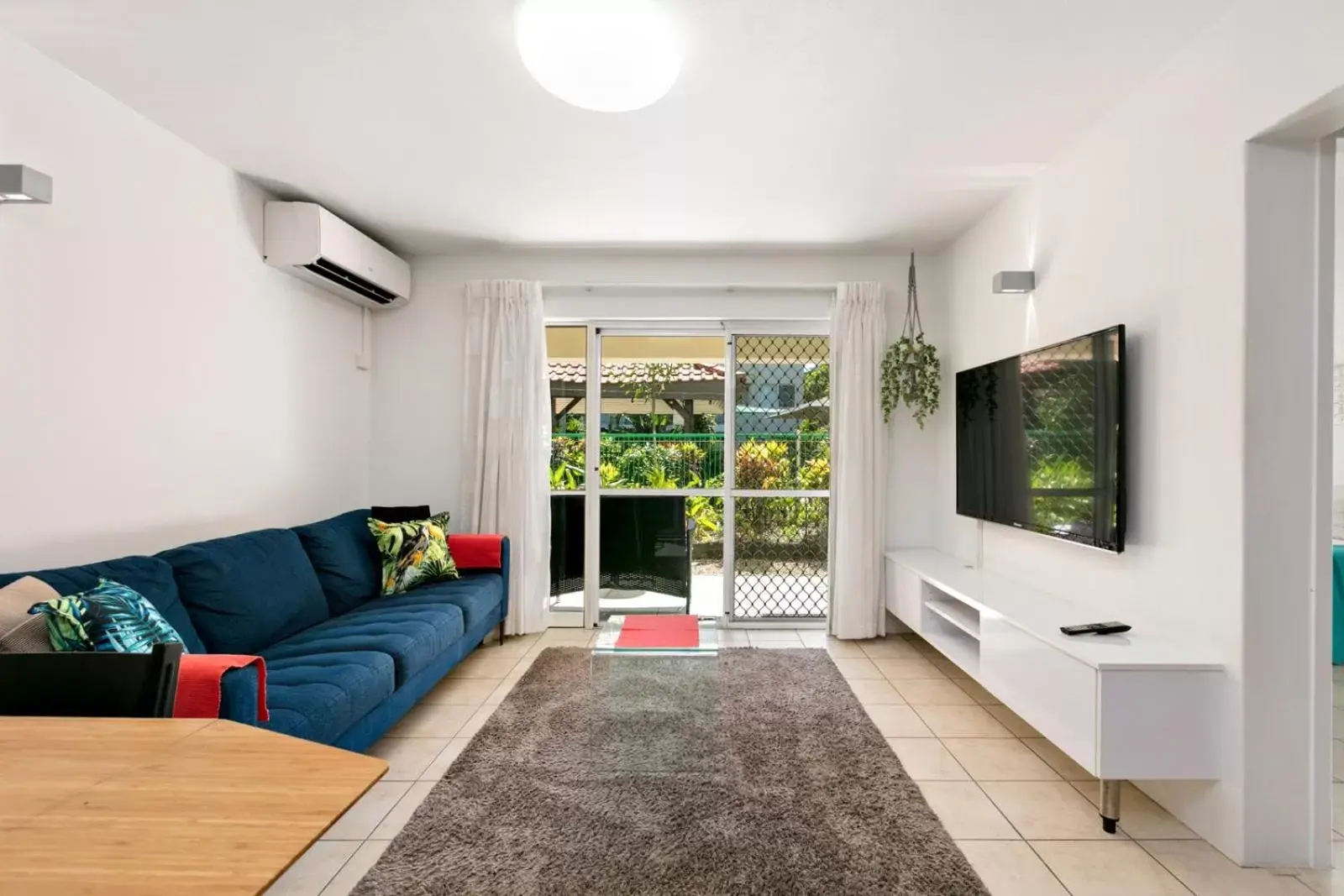 Living room, Seating Area in Reef Gateway Apartments