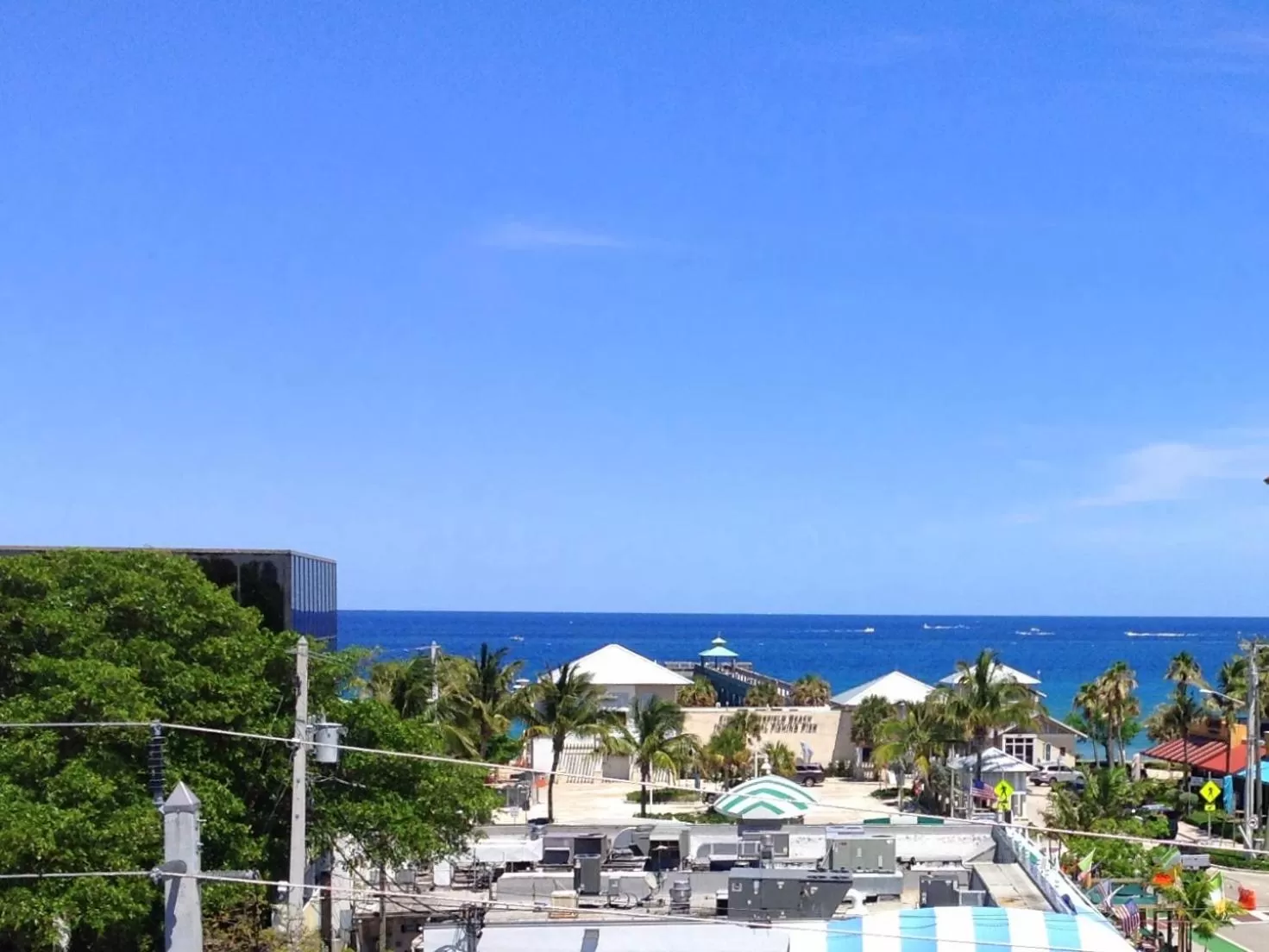 City view in Vistalmar Beach Resort