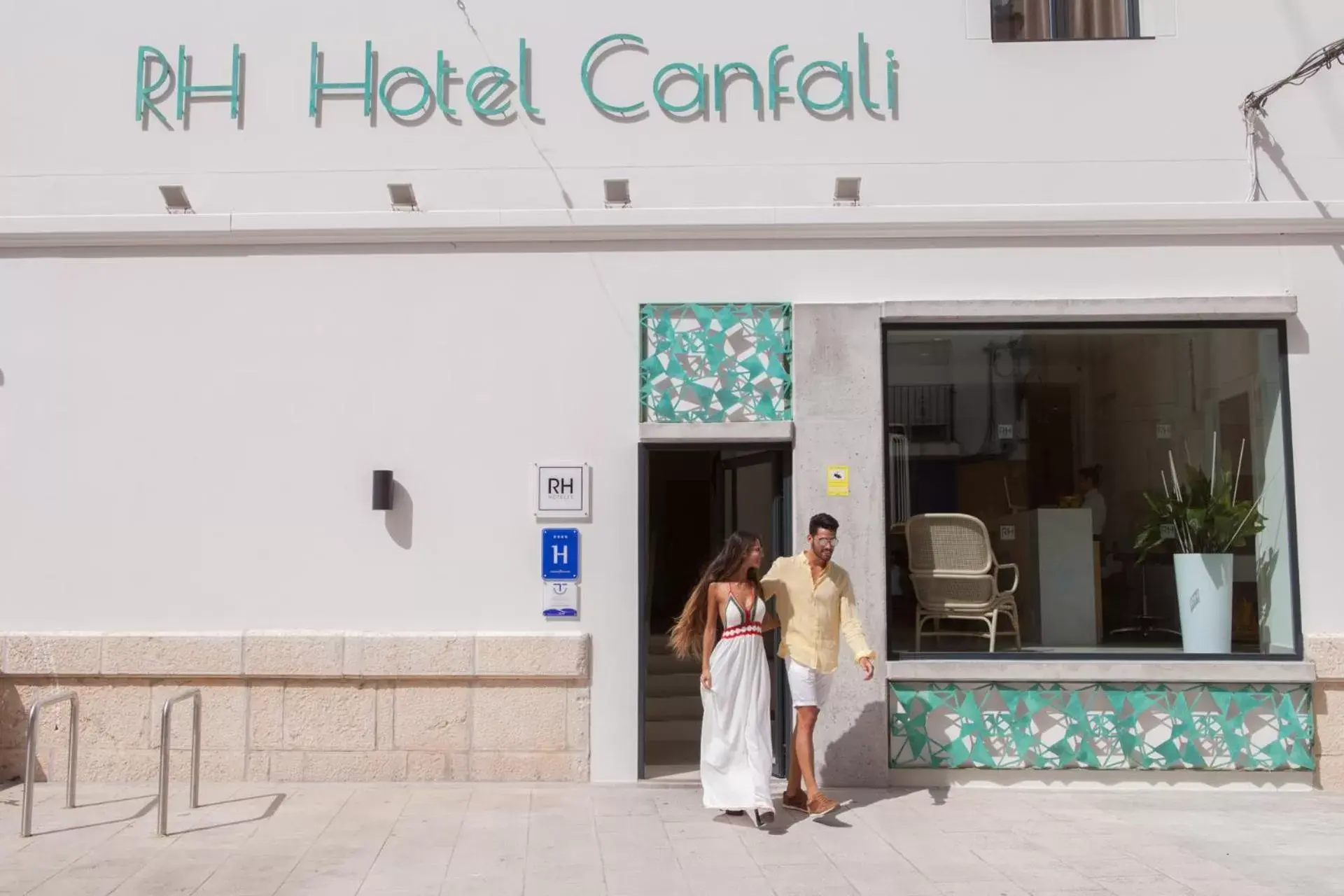 Facade/entrance in Gastrohotel Boutique RH Canfali