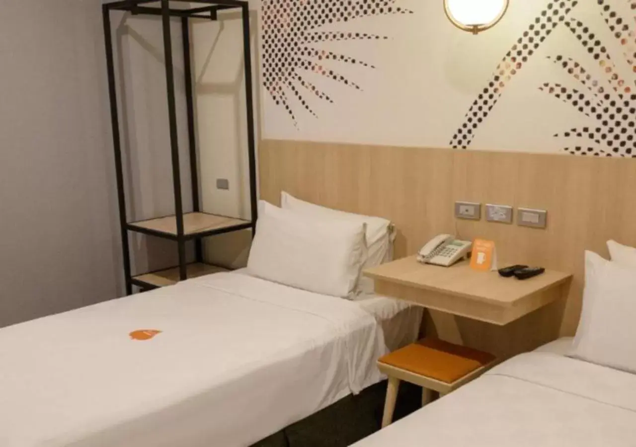 Bed in Go Hotels Mandaluyong